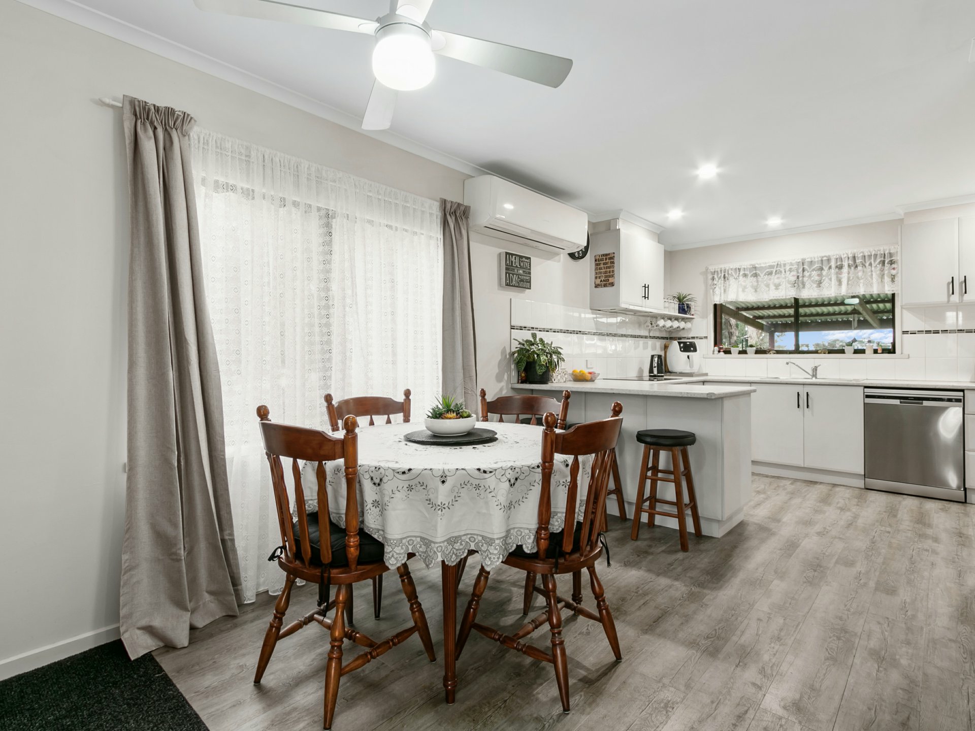 21 Main Road, LINDENOW