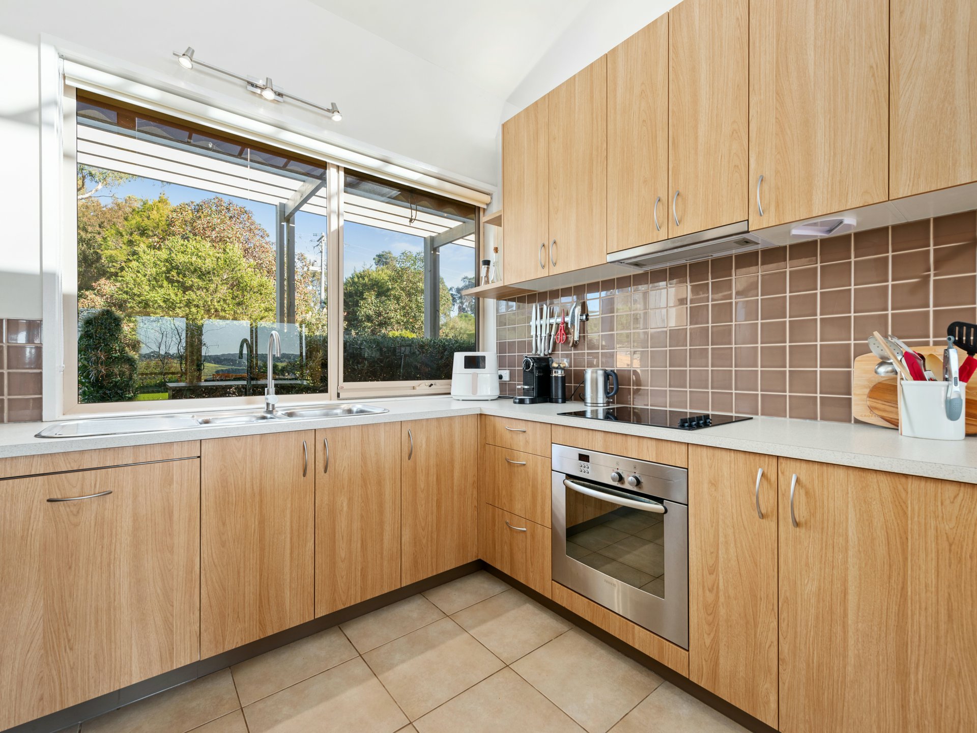 236 Bullumwaal Road, WY YUNG