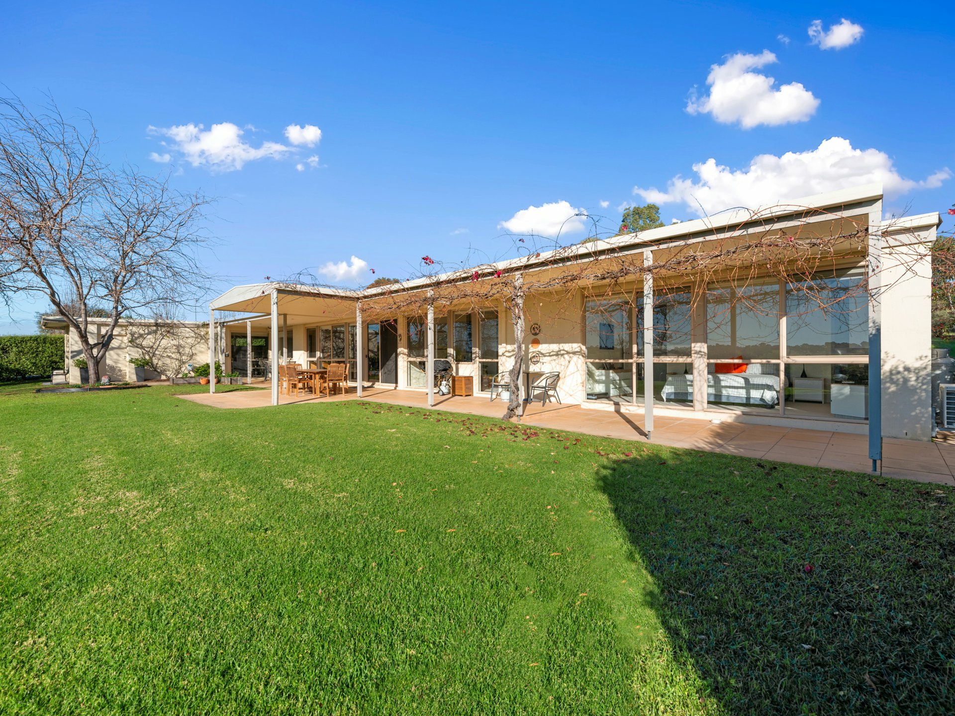 236 Bullumwaal Road, WY YUNG