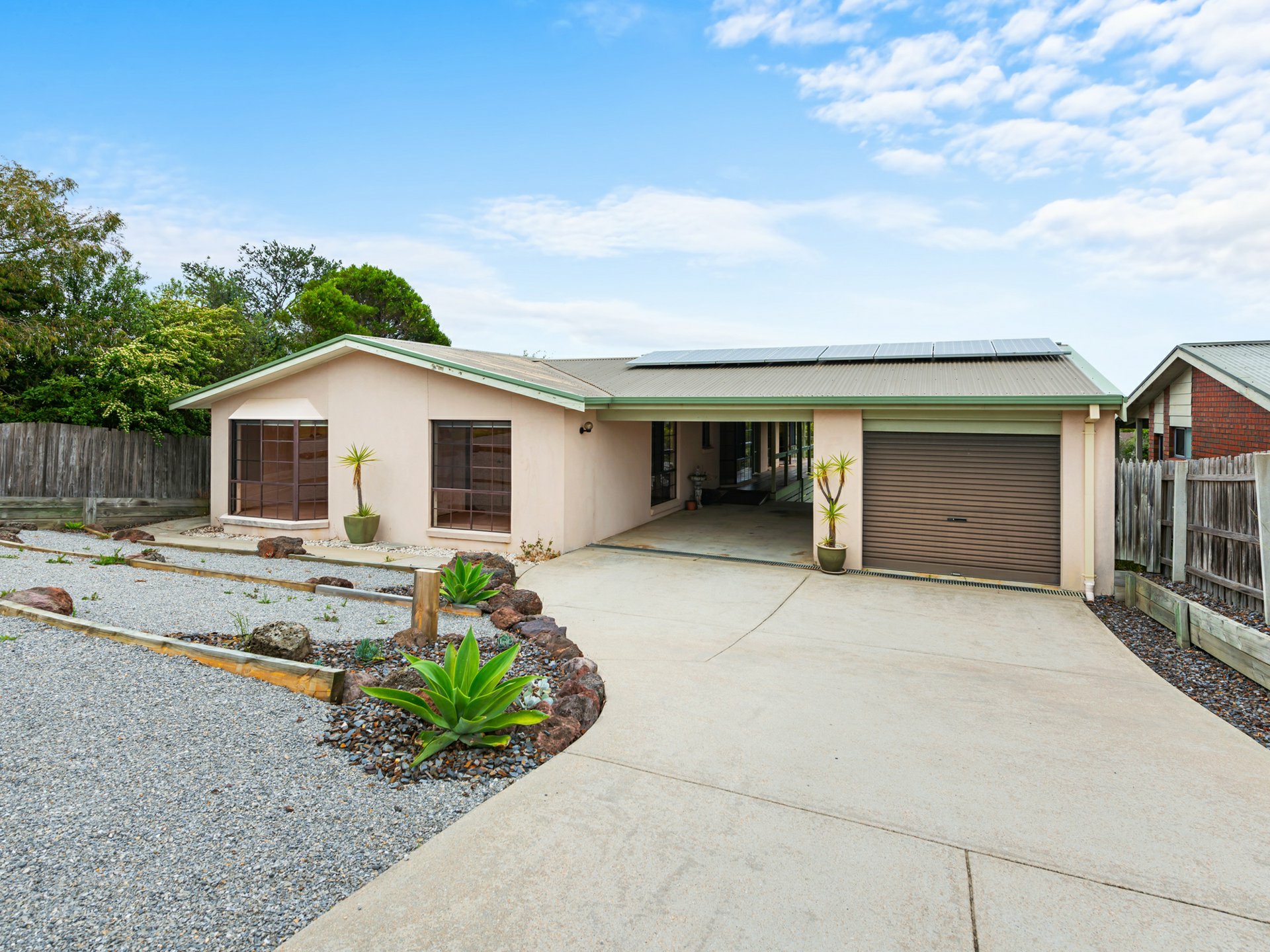 12 Ewing Court, LAKES ENTRANCE