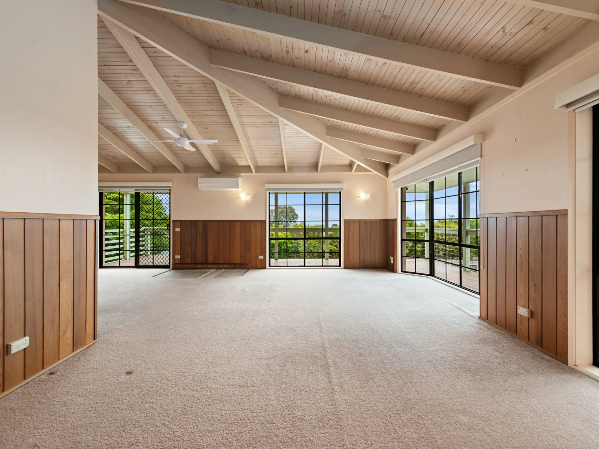 12 Ewing Court, LAKES ENTRANCE
