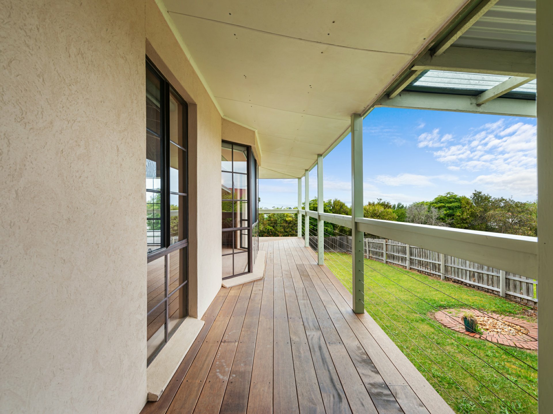 12 Ewing Court, LAKES ENTRANCE