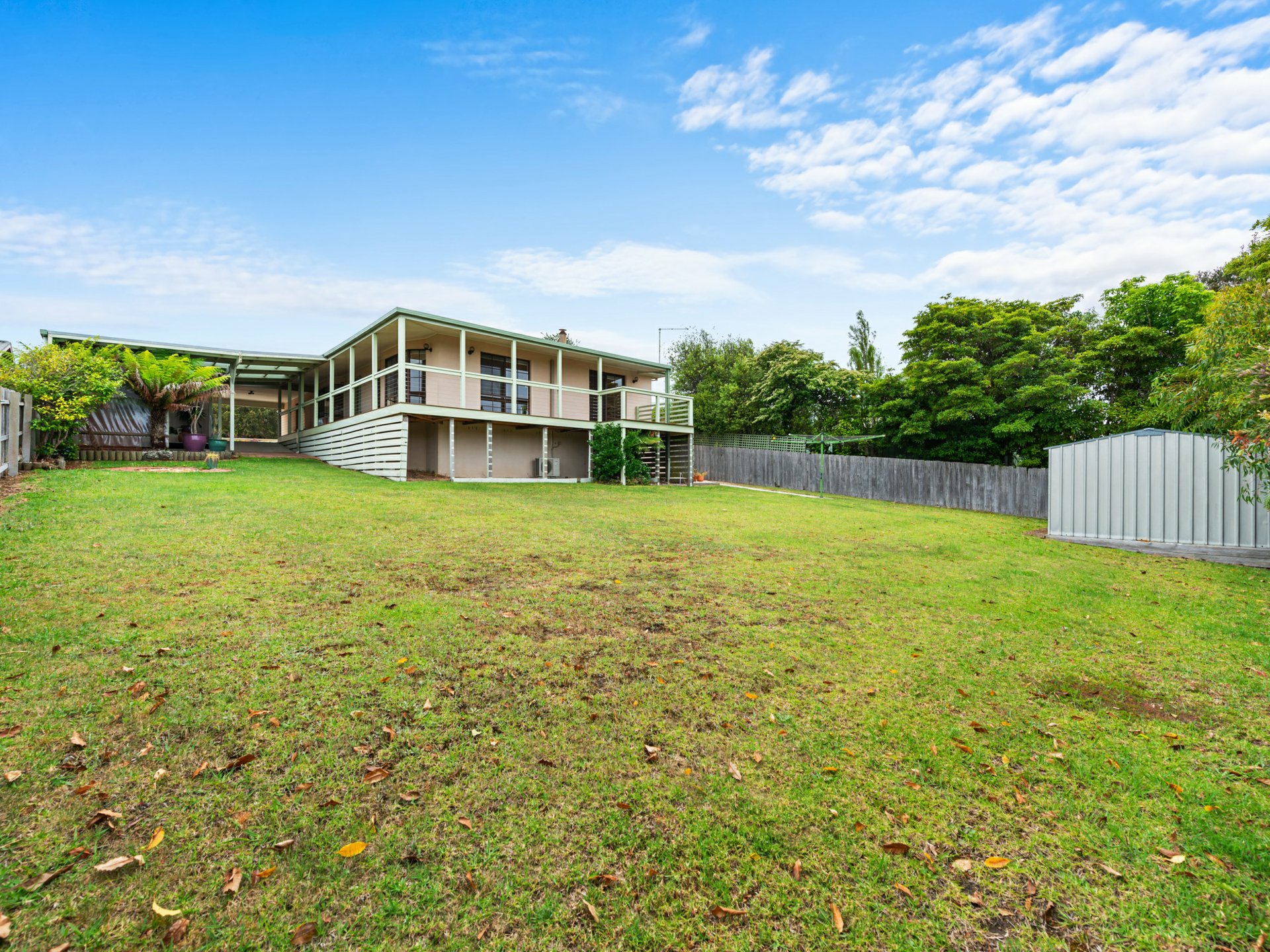 12 Ewing Court, LAKES ENTRANCE