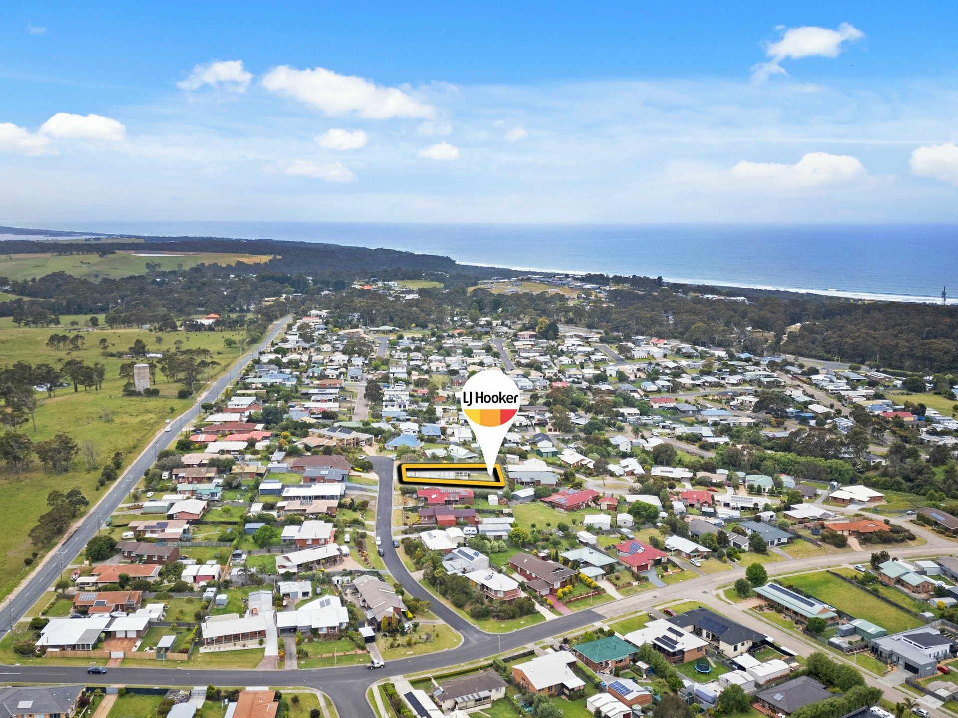 12 Ewing Court, LAKES ENTRANCE