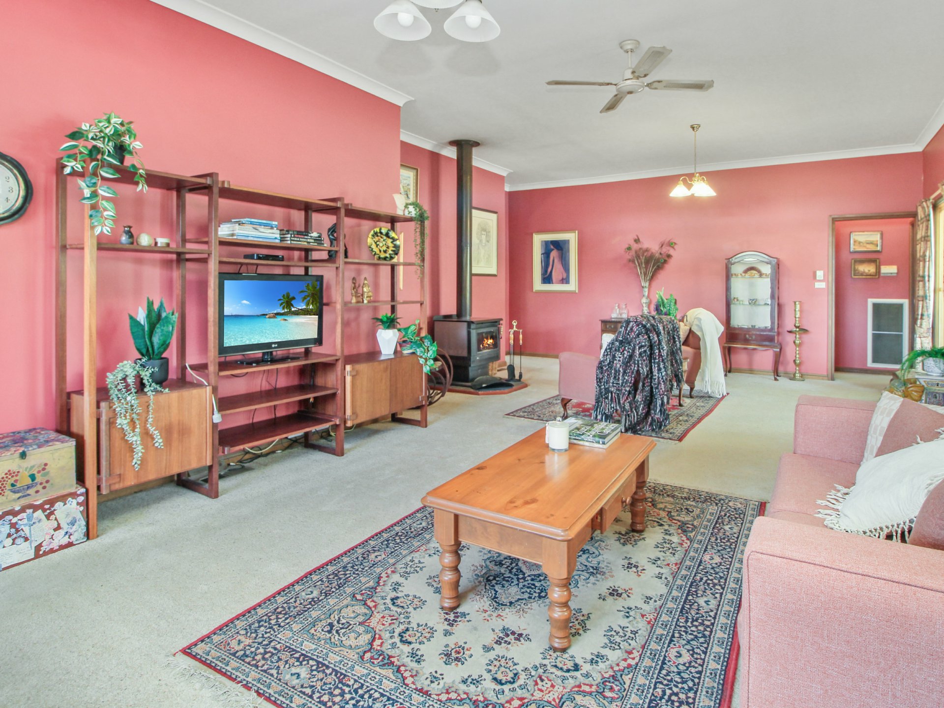 143 Day Avenue, OMEO
