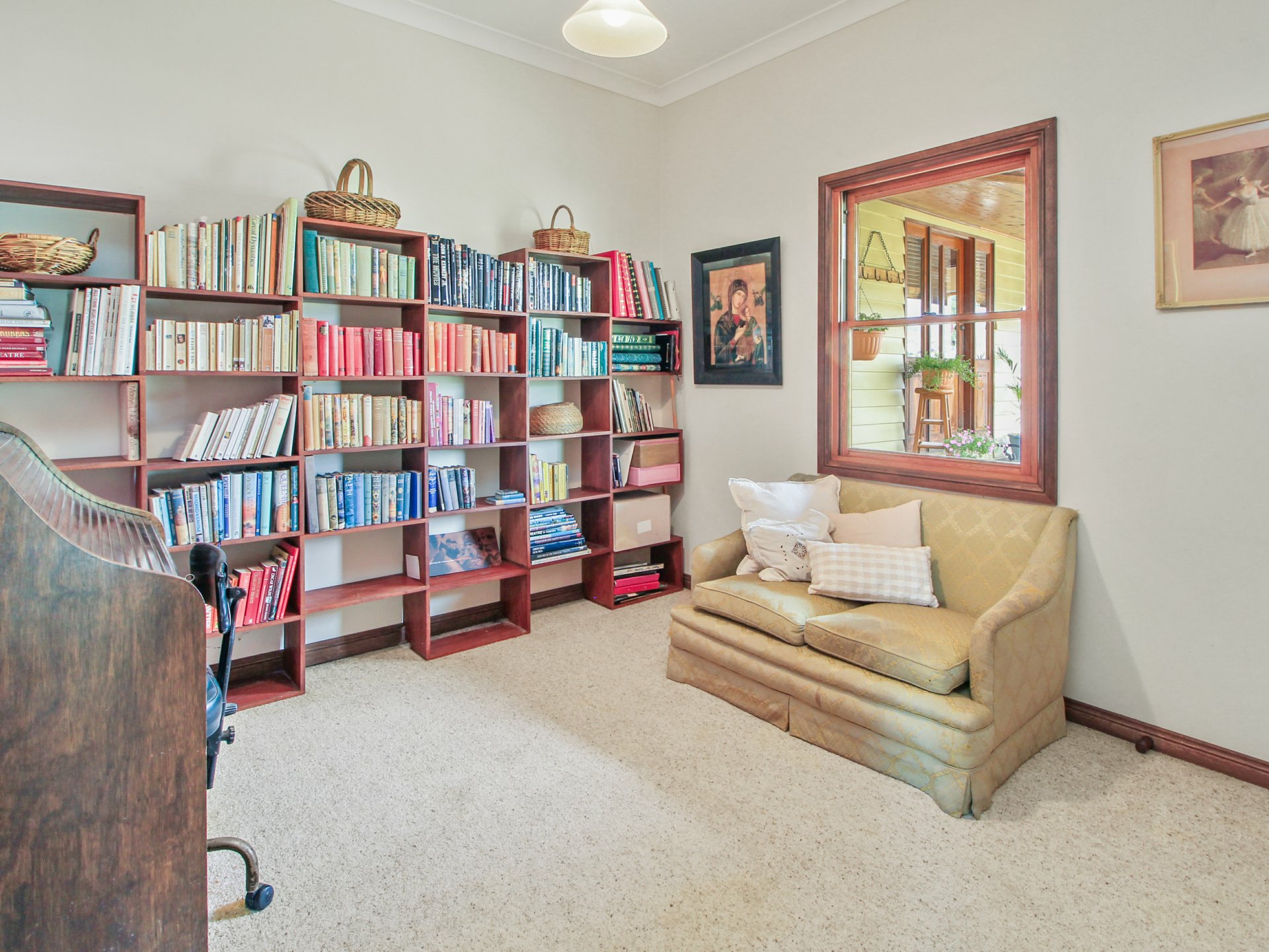 143 Day Avenue, OMEO