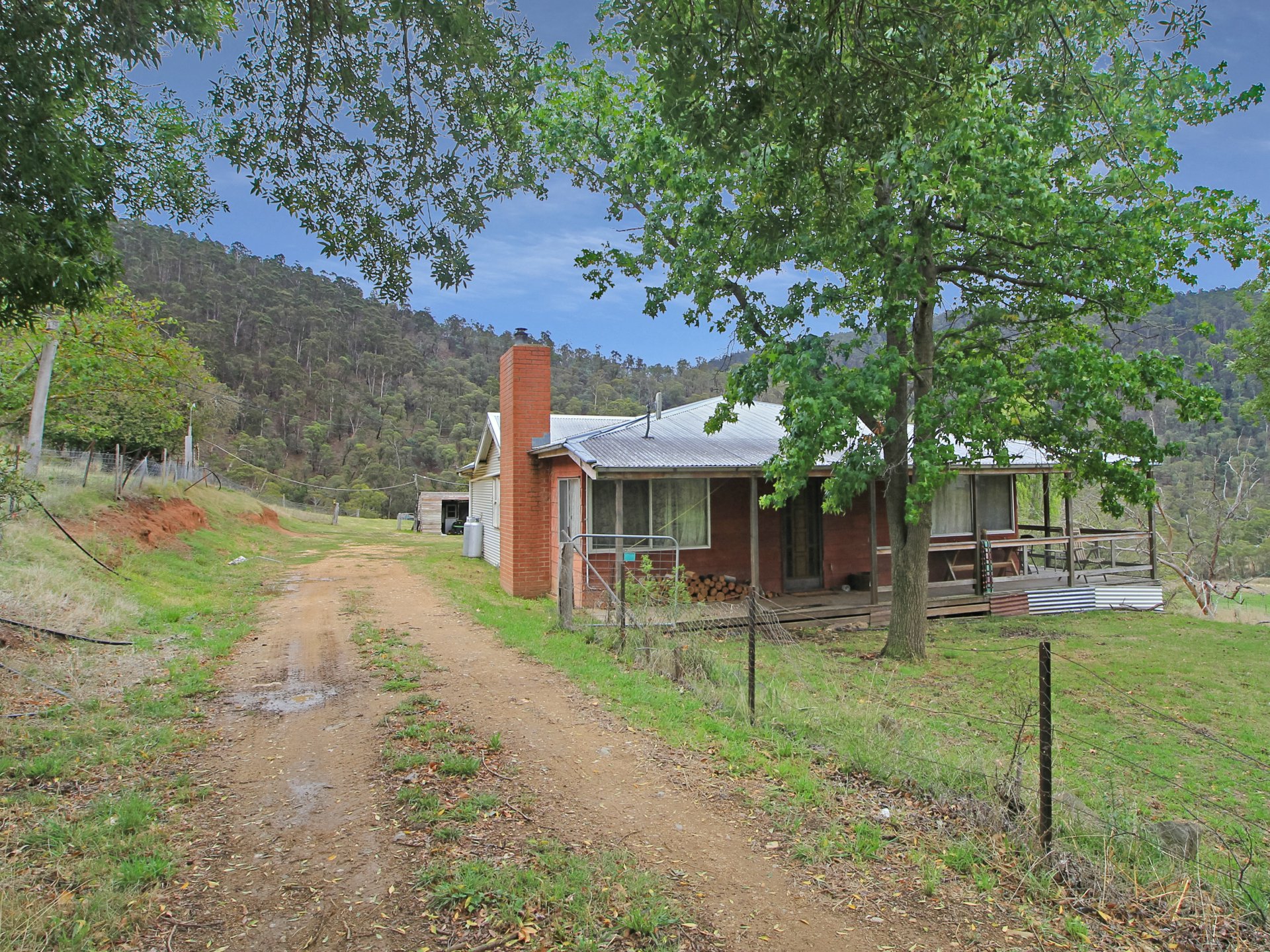 490 Great Alpine Road, OMEO