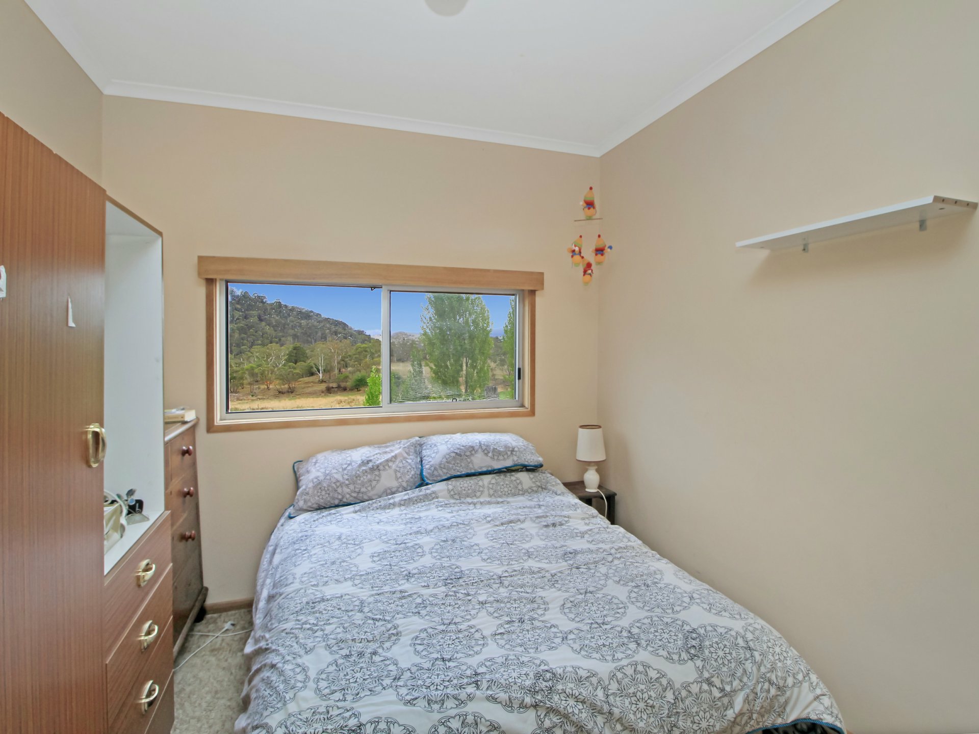 490 Great Alpine Road, OMEO