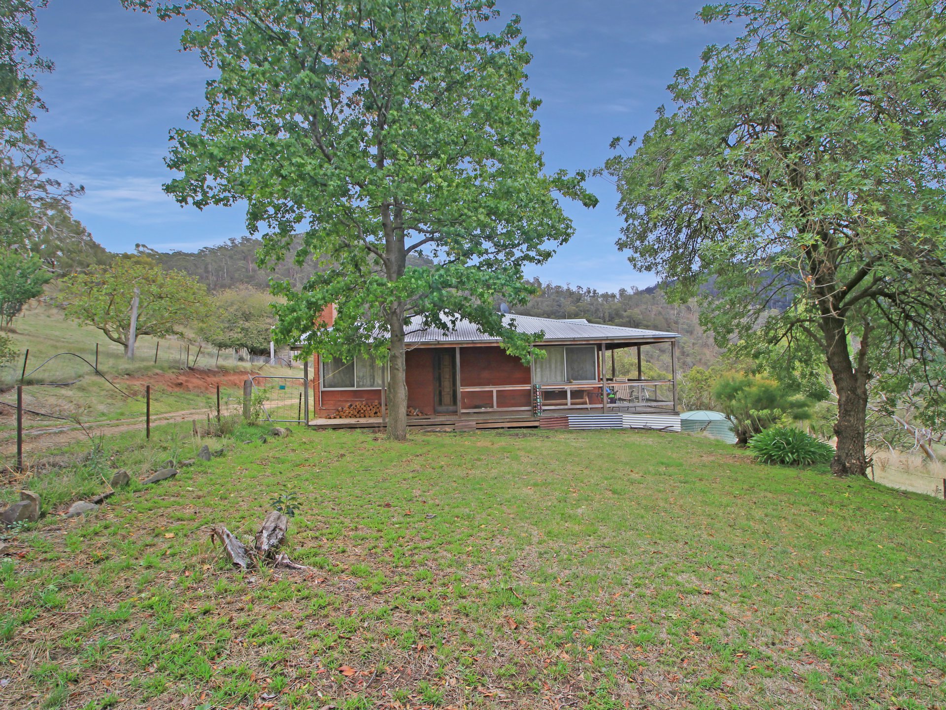 490 Great Alpine Road, OMEO