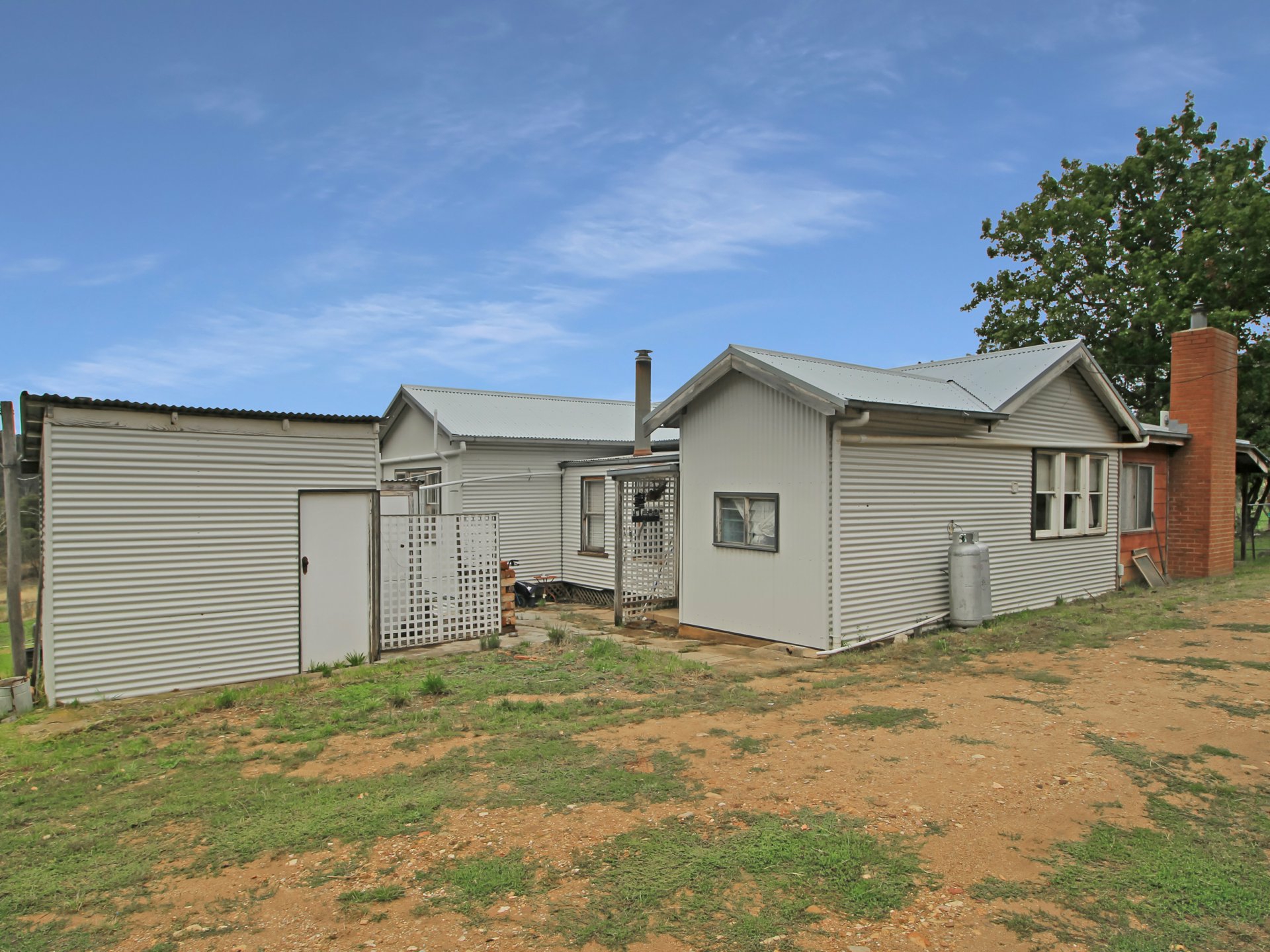 490 Great Alpine Road, OMEO