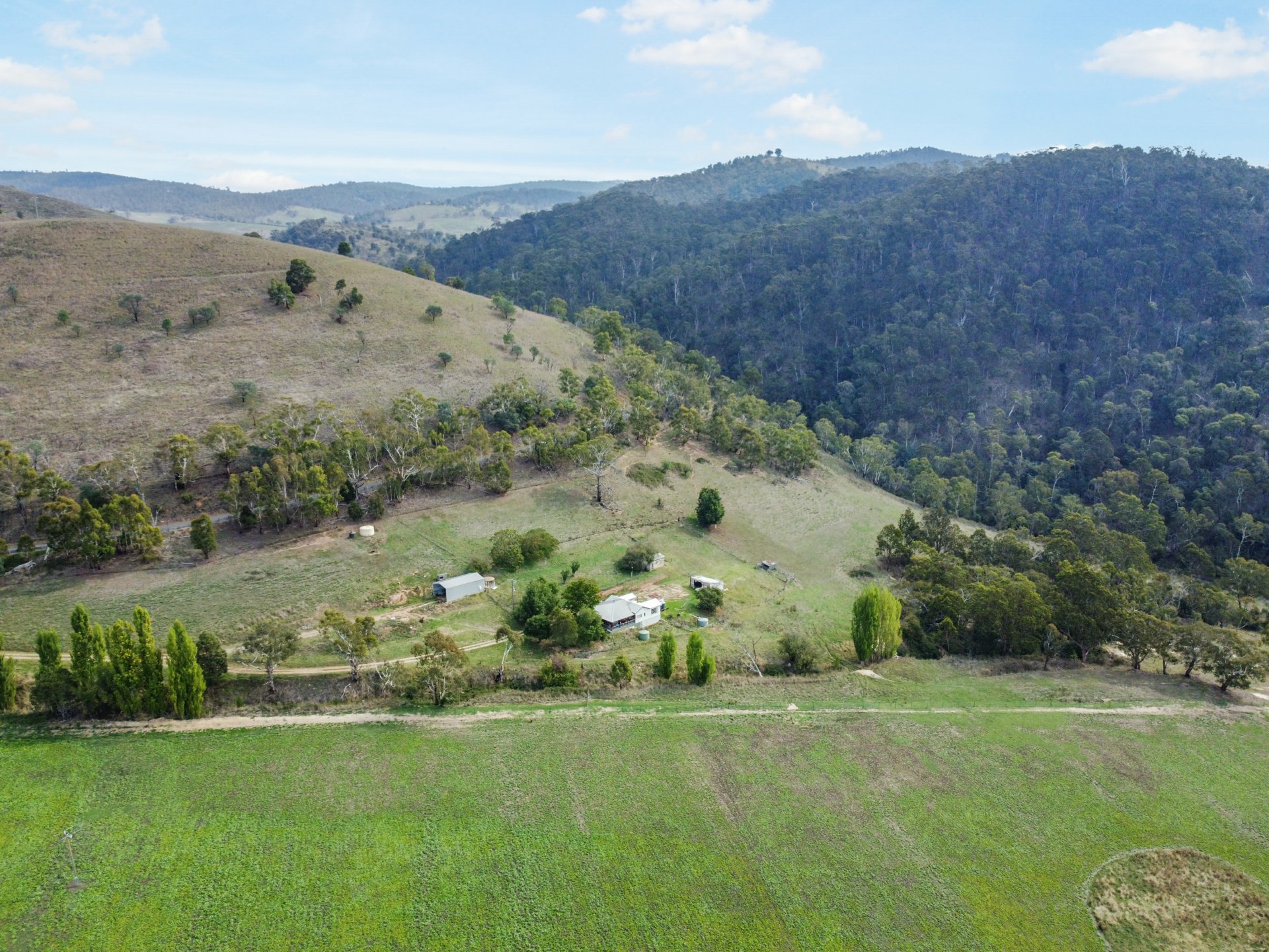 490 Great Alpine Road, OMEO