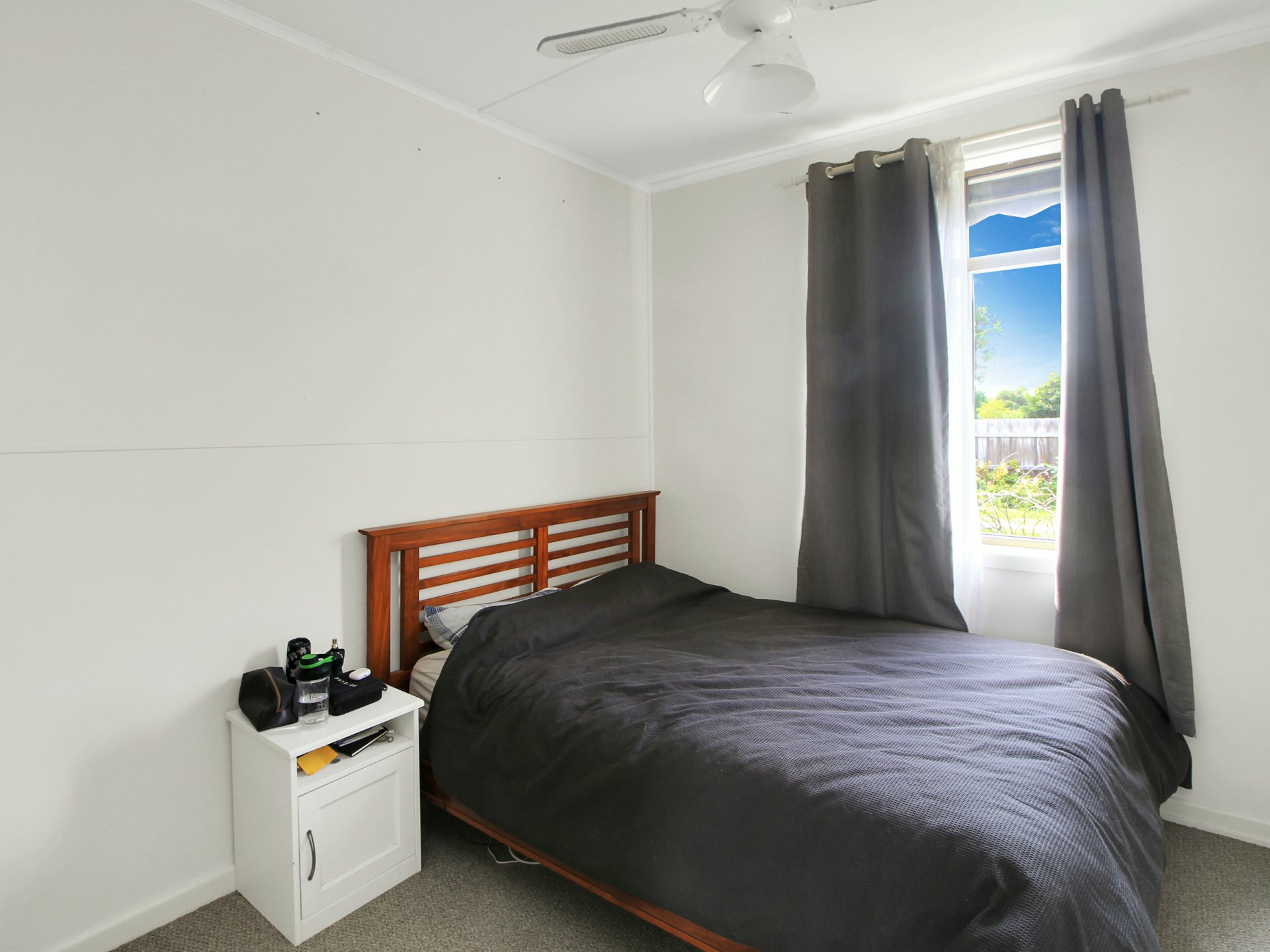 13 Swan Street — photo 4 of 8