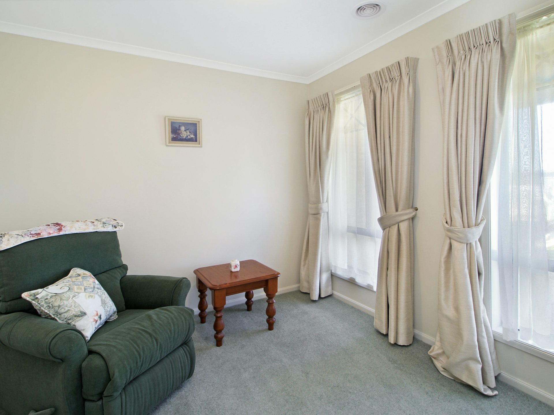9 The Backwater, EASTWOOD