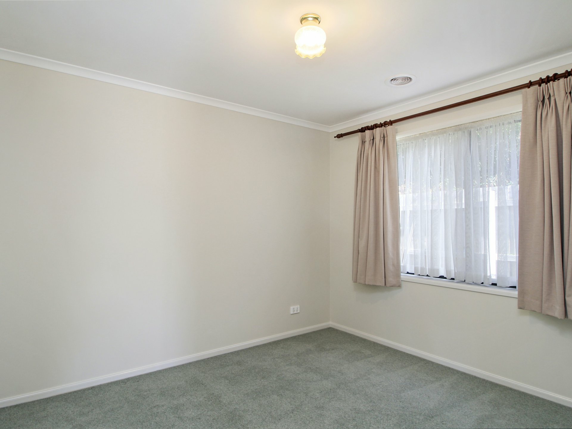 9 The Backwater, EASTWOOD