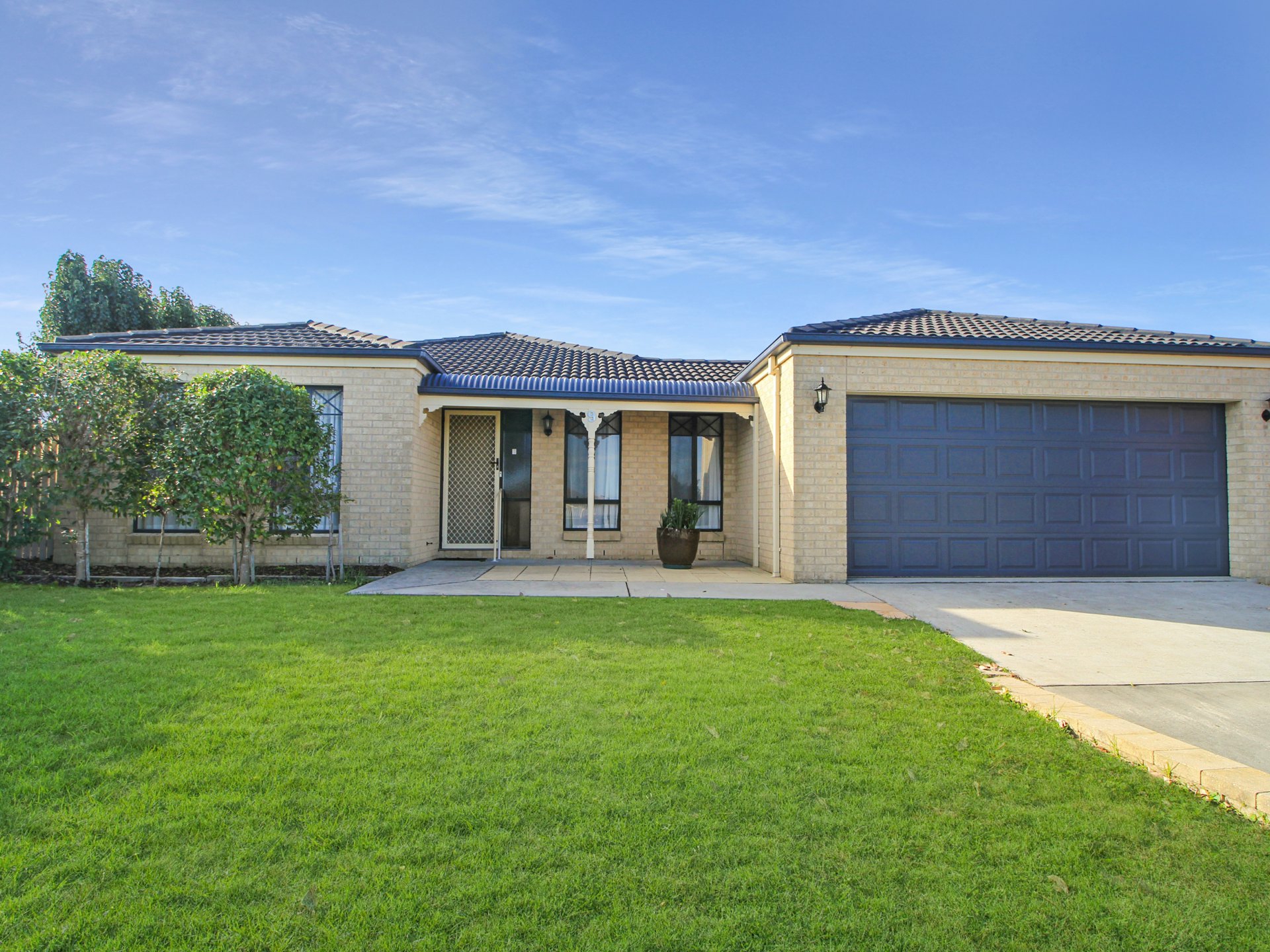 9 The Backwater, EASTWOOD
