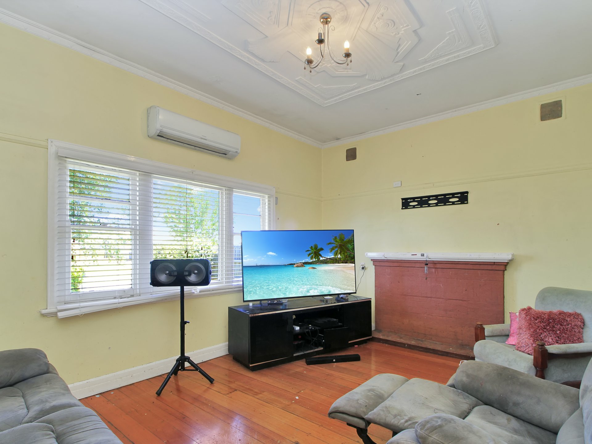 86 Pearson Street — photo 2 of 15