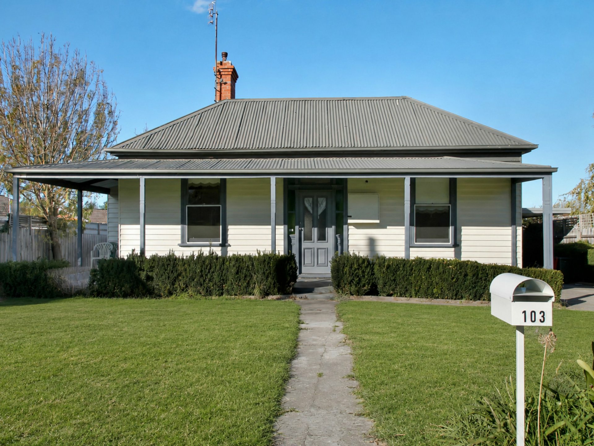 1/103 Day Street — photo from LJ Hooker Bairnsdale