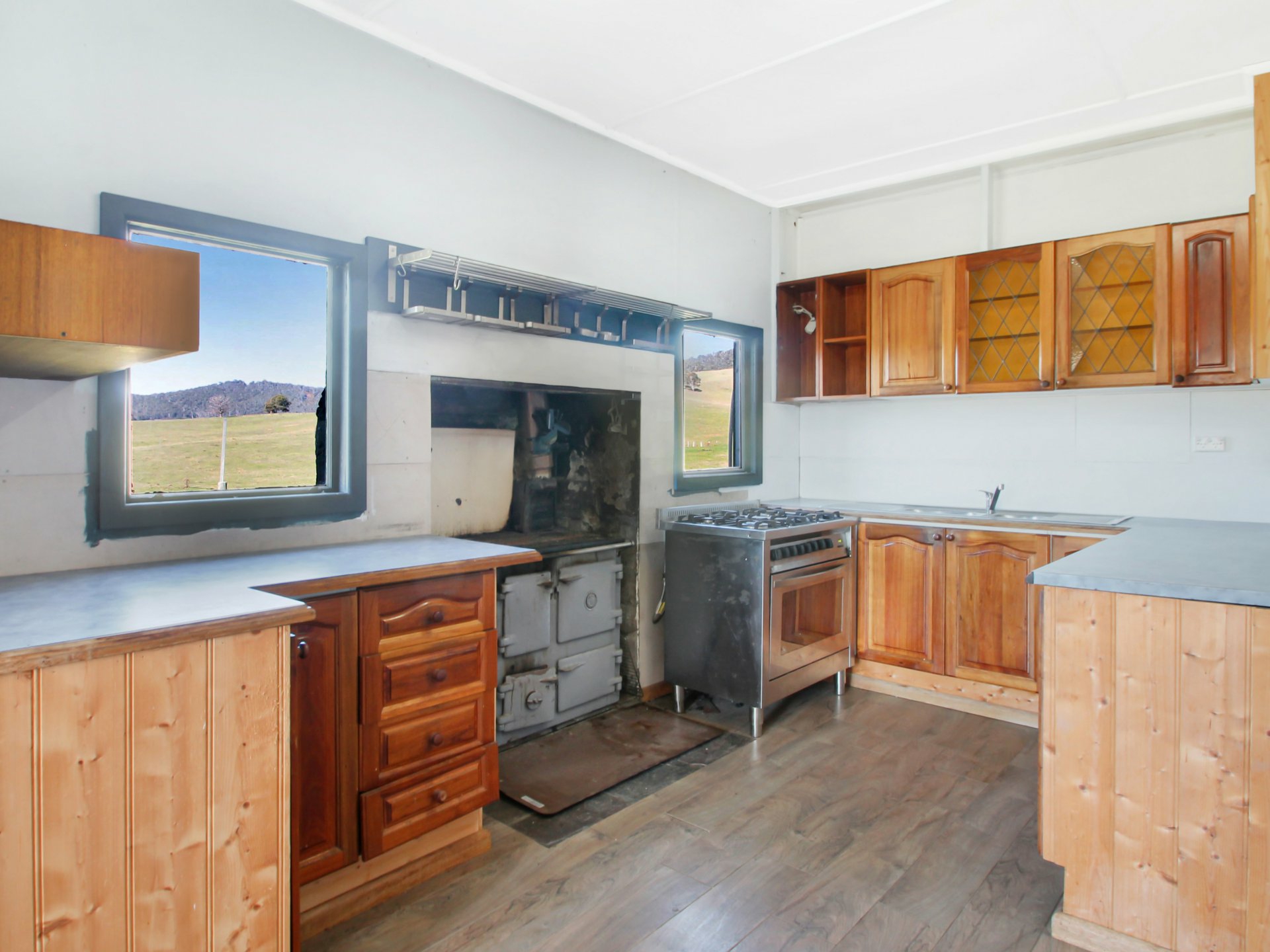 1291 Brookville Road — photo 3 of 17