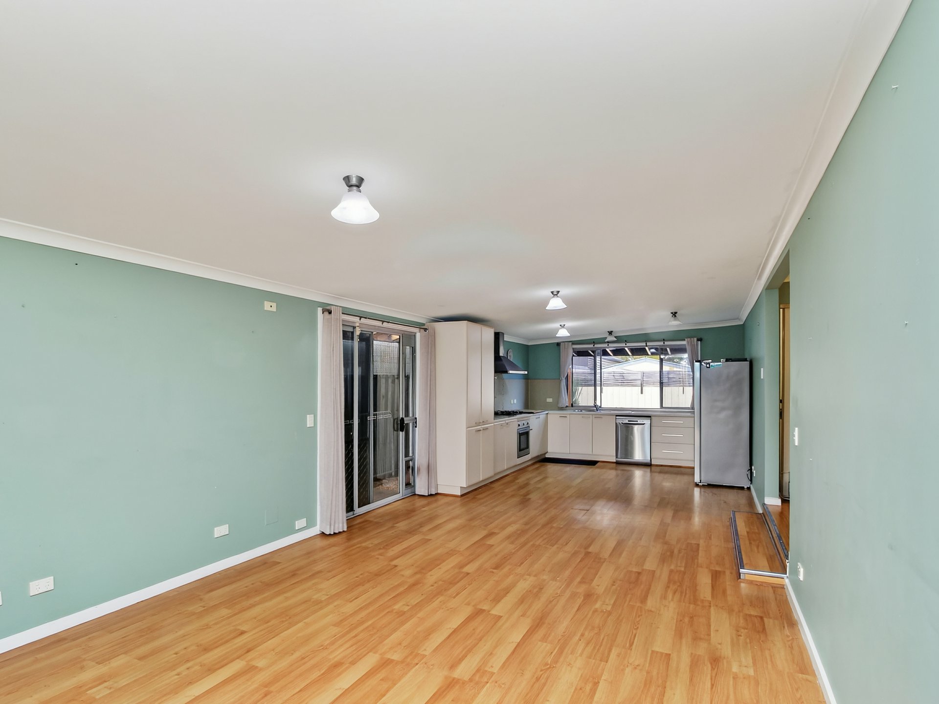 23 Cooma Street — photo 3 of 21