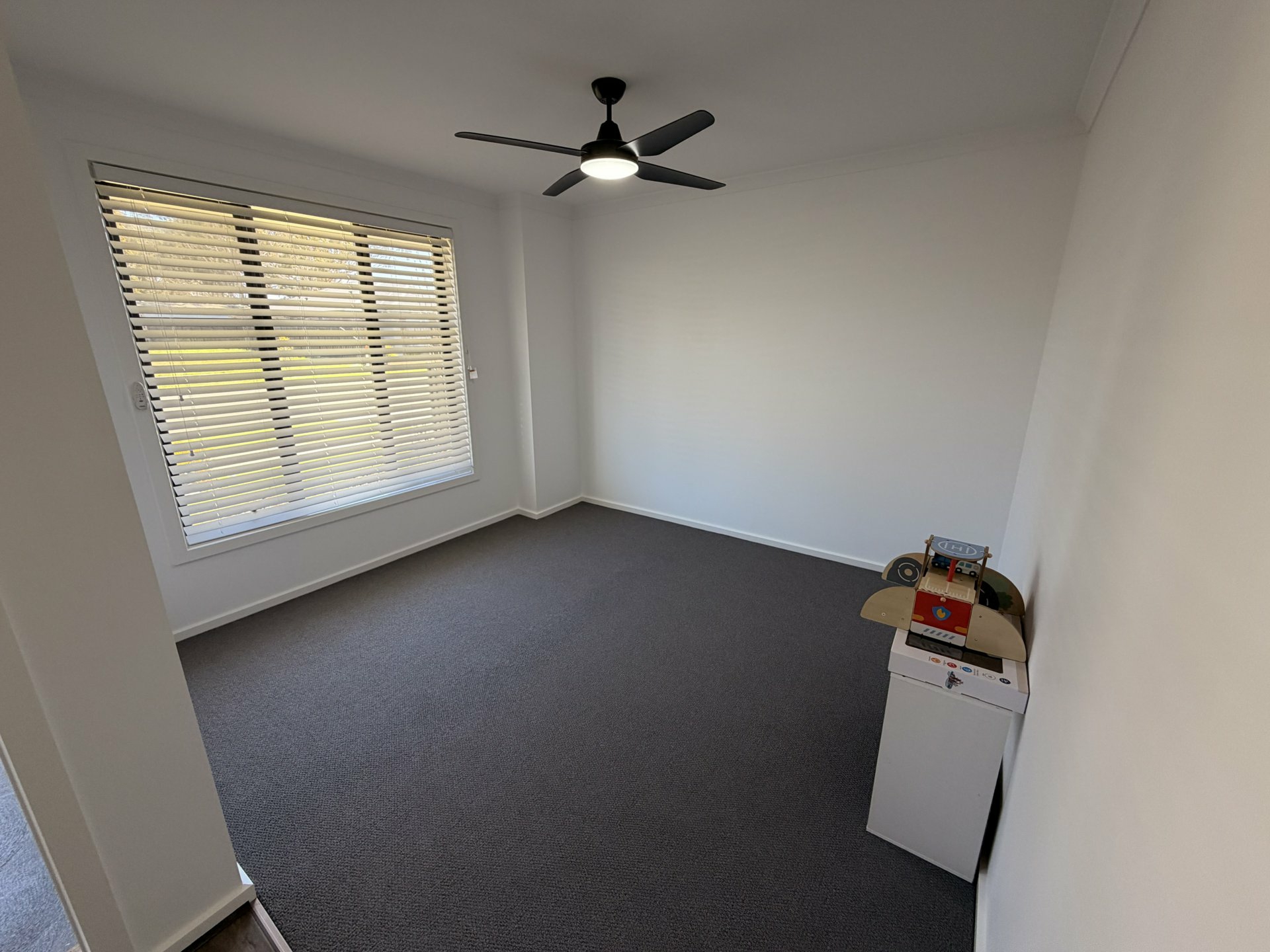 14a Ilfracombe Way — photo 7 of 10
