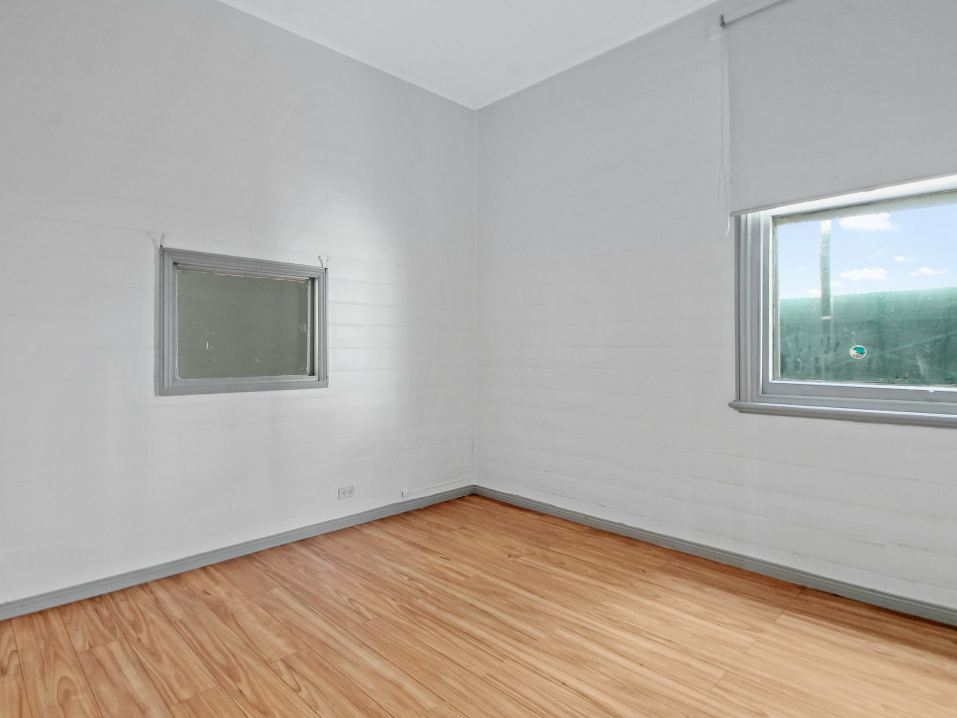 202 Macleod Street — photo 4 of 19
