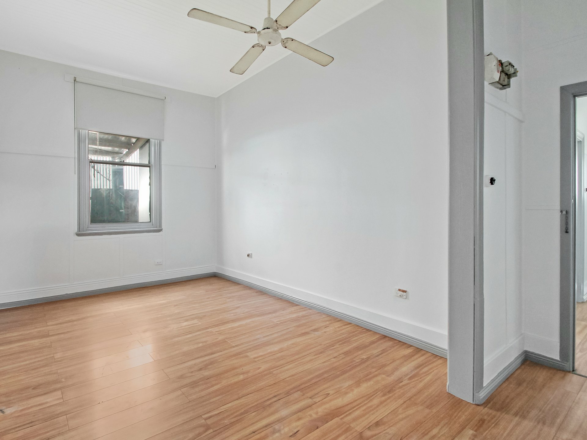 202 Macleod Street — photo 6 of 19