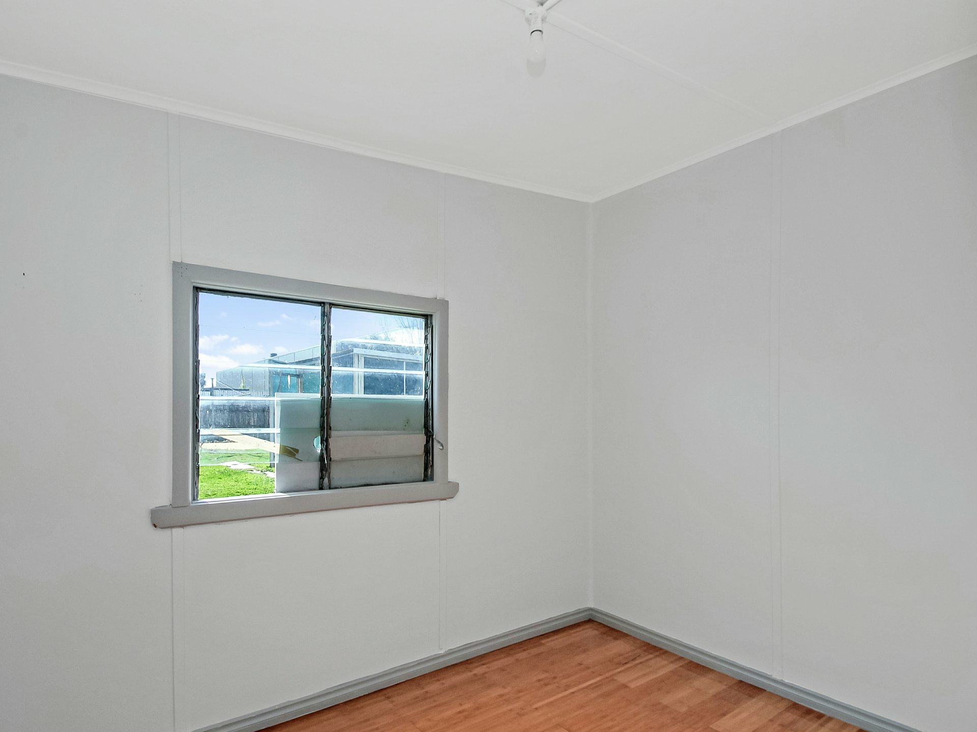 202 Macleod Street — photo 13 of 19