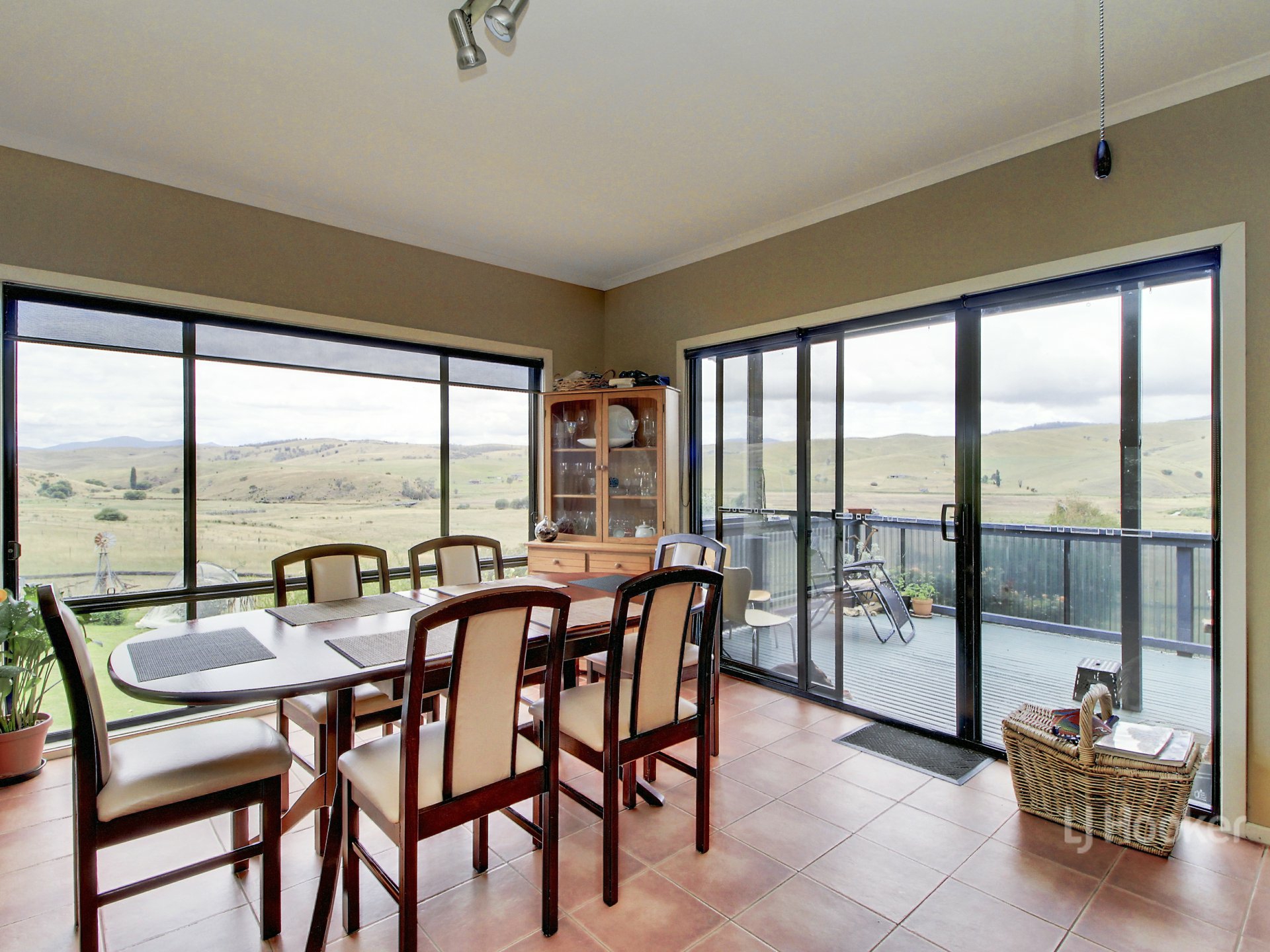 312 Omeo Valley Road — photo 7 of 24