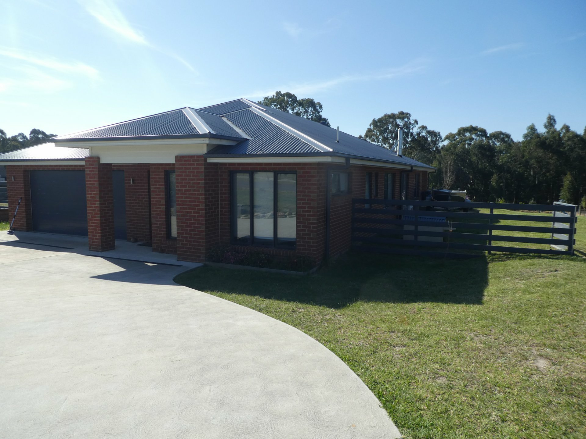 52 Parkside Drive — photo from LJ Hooker Bairnsdale
