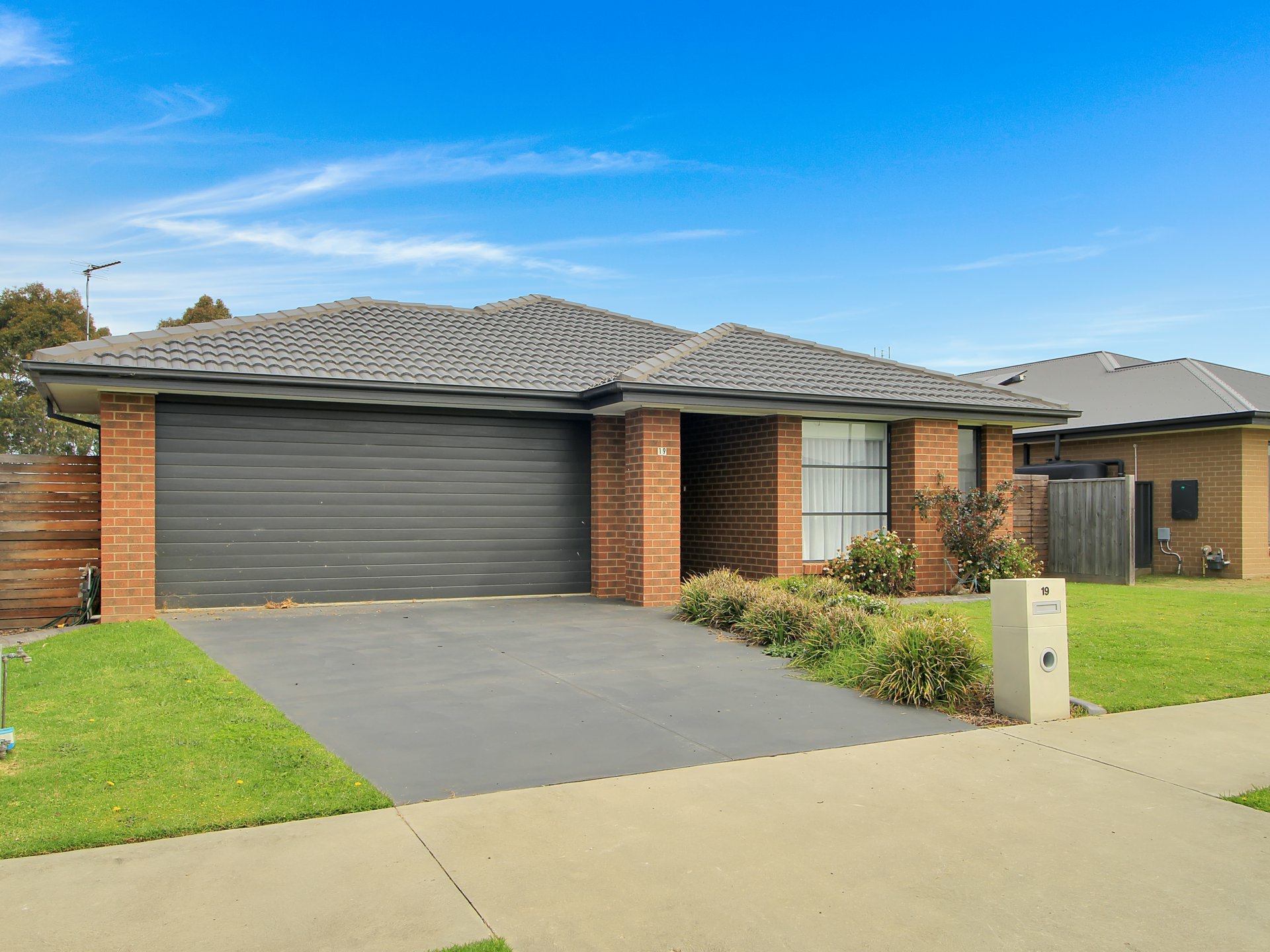 19 Whipbird Street — photo 17 of 17