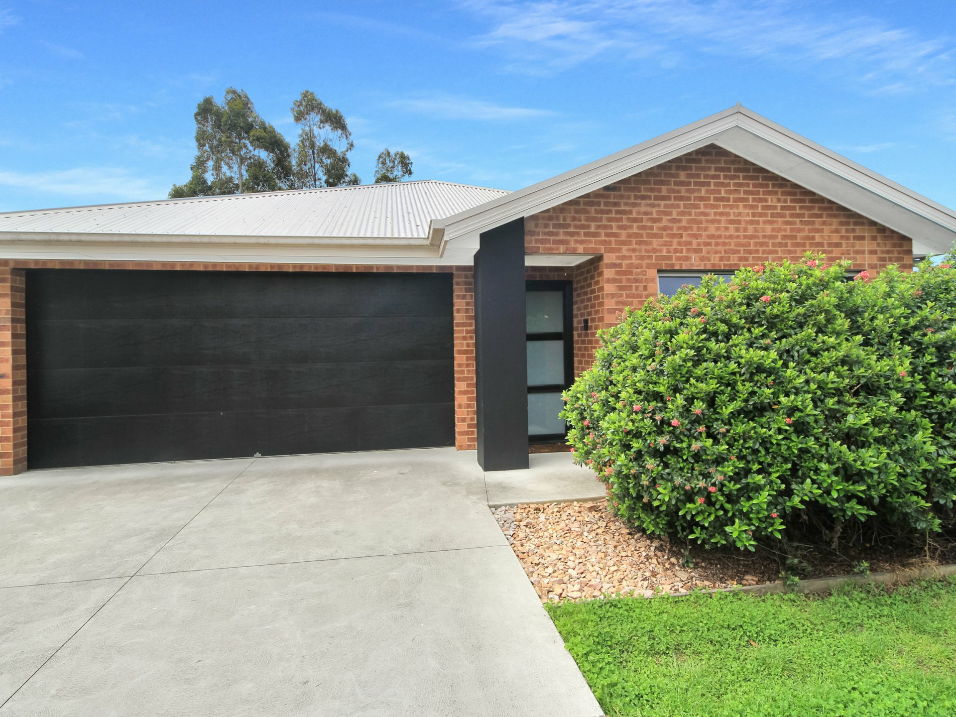7 Bryan Place — photo from LJ Hooker Bairnsdale