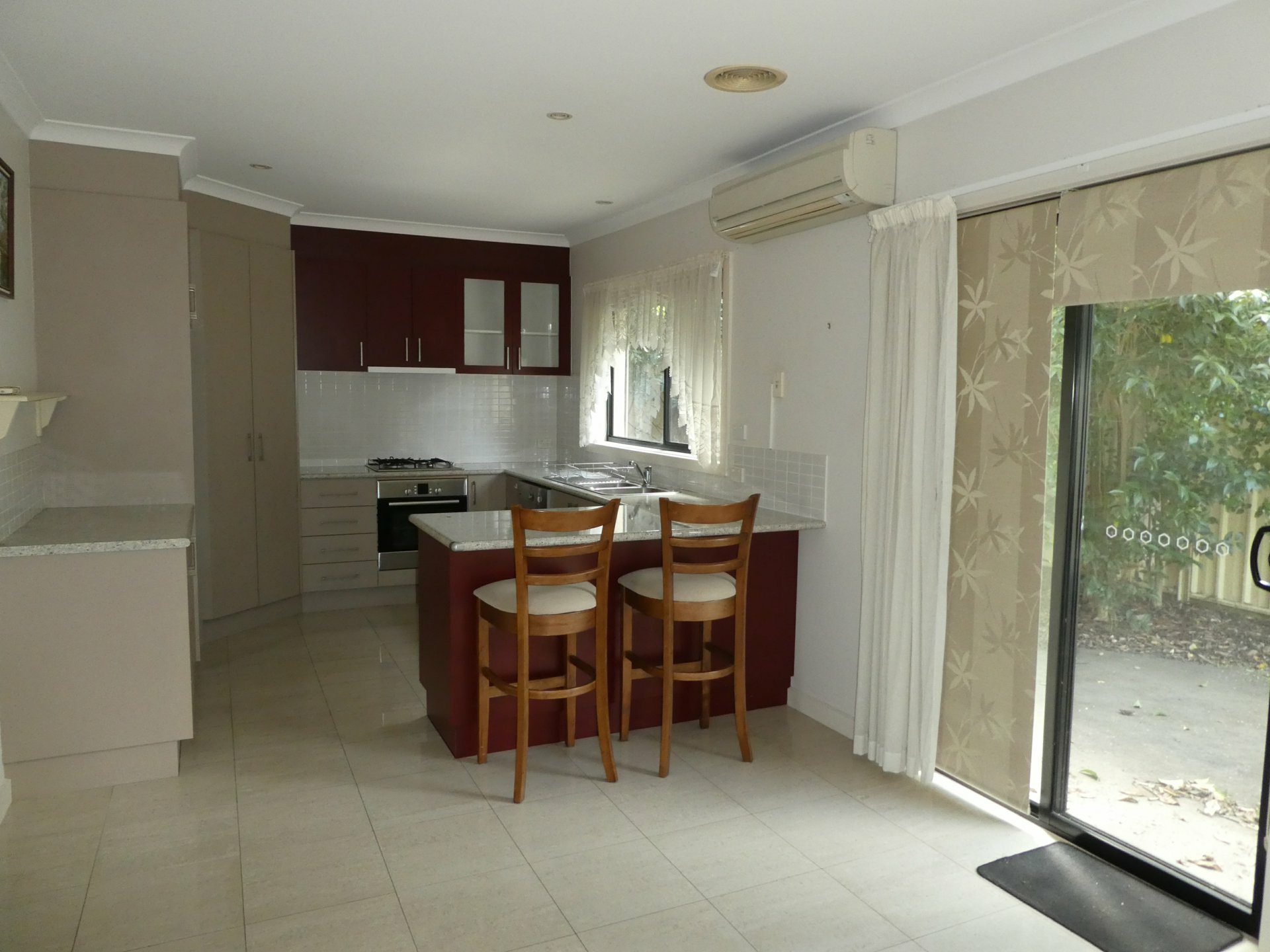 3/28 Anderson Street — photo 3 of 8