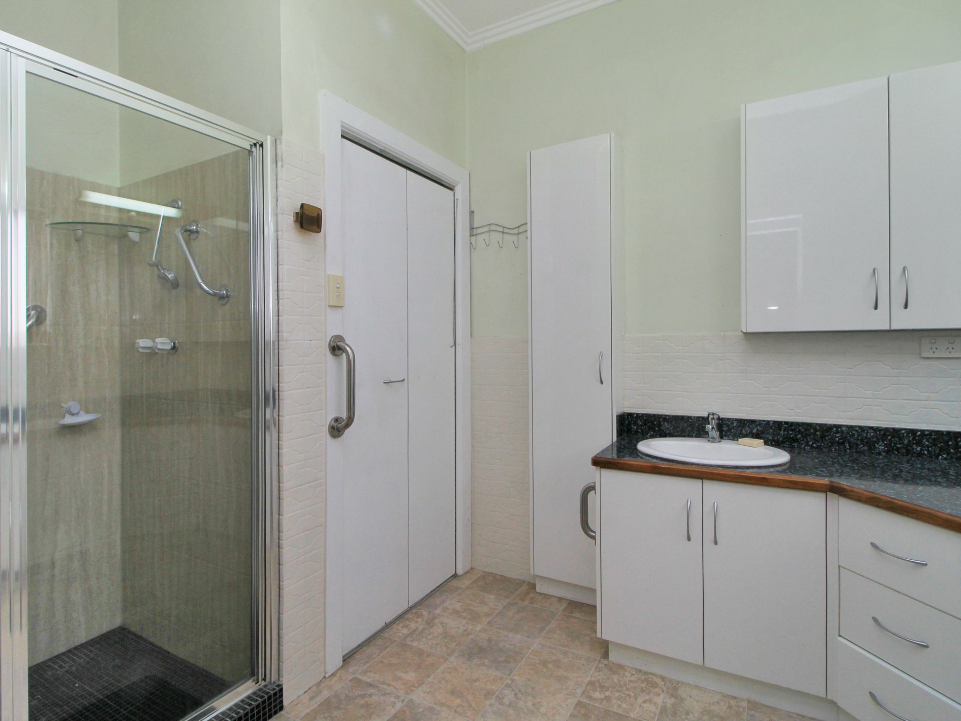 21 Riverine Street — photo 6 of 16