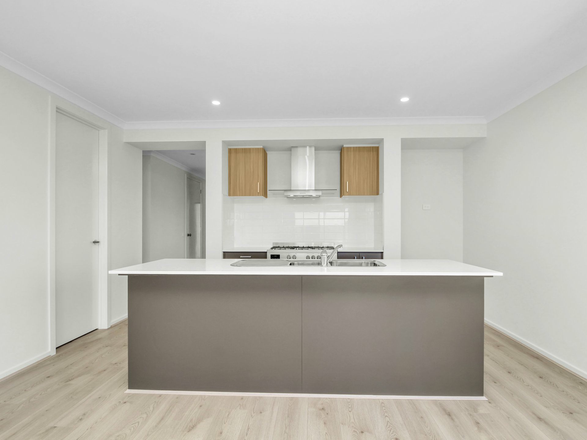 19 Rose Court — photo 3 of 16