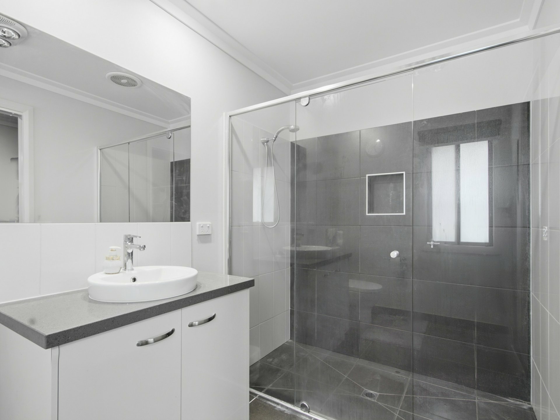 36 Shannon Boulevard — photo 8 of 18