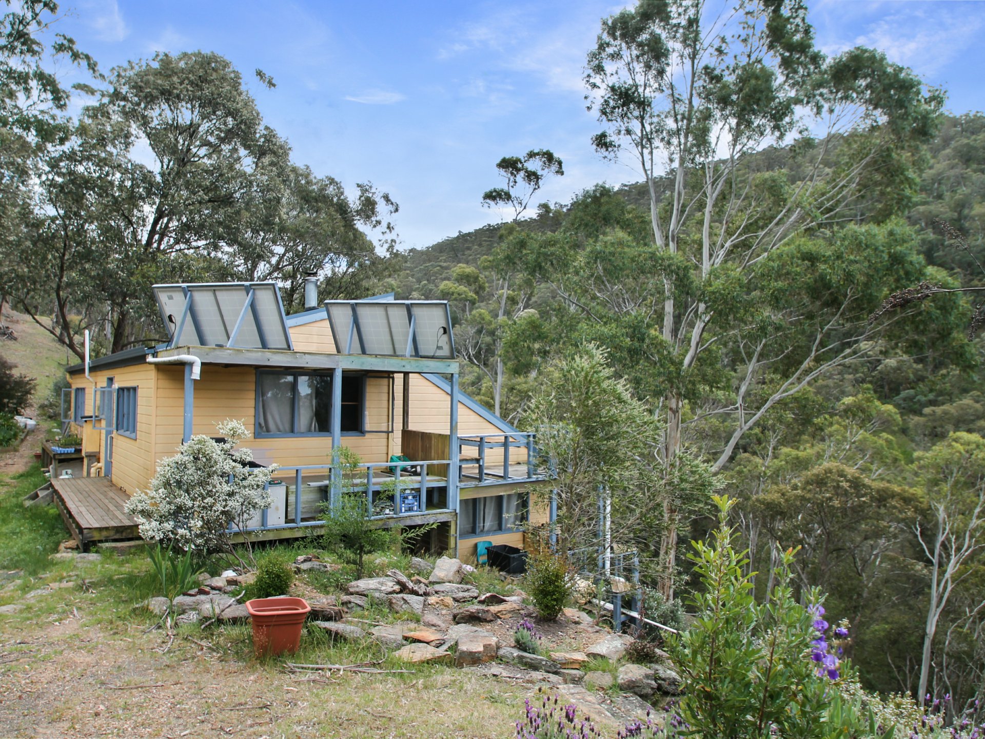 4 Mount Gingee Munji Track — photo from LJ Hooker Bairnsdale