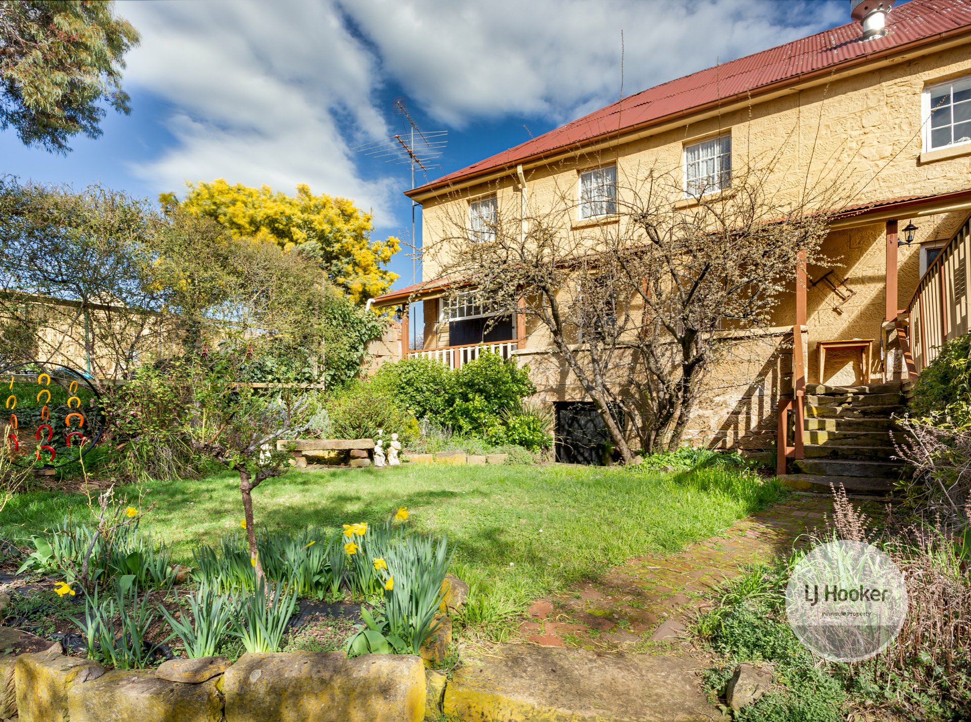 2 Grace Street, HAMILTON