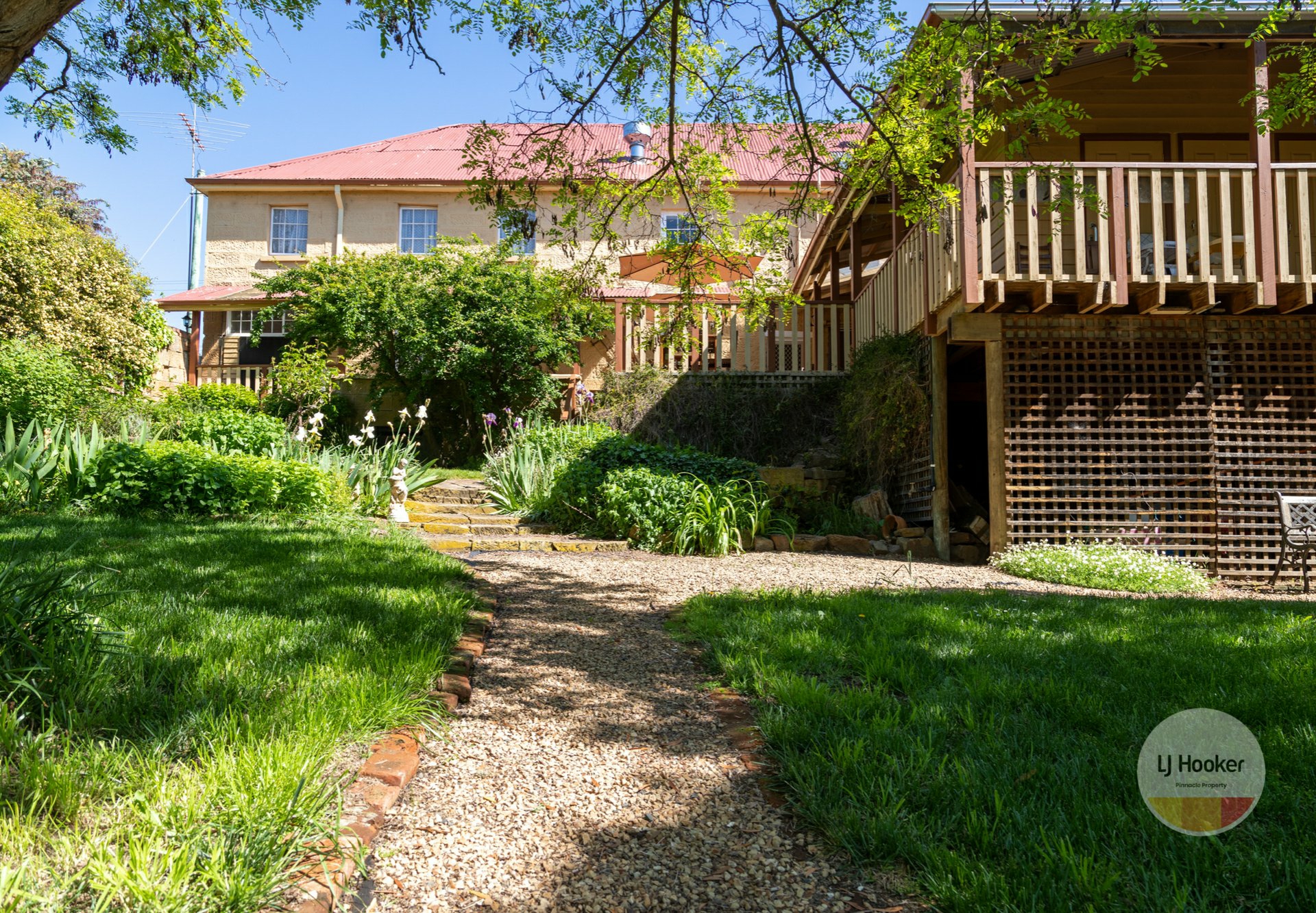 2 Grace Street, HAMILTON