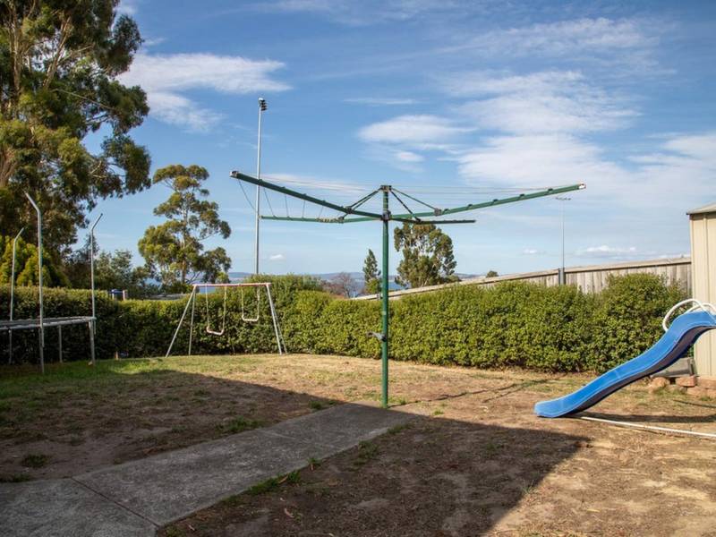 7 Sandra Drive, BLACKMANS BAY