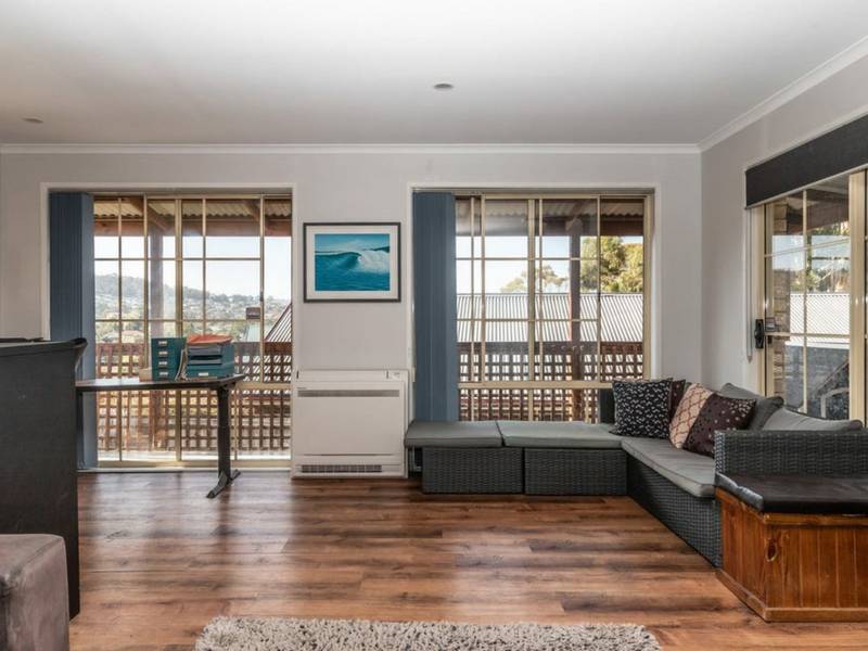 7 Sandra Drive, BLACKMANS BAY
