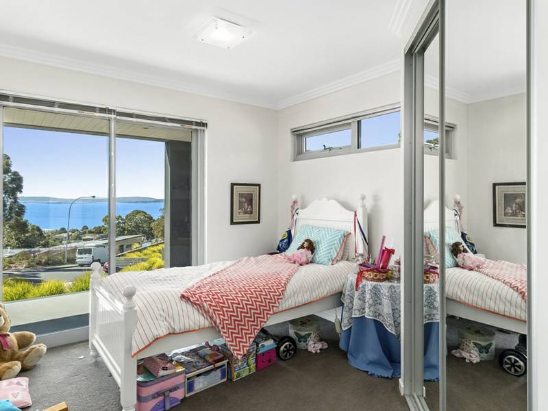 2/16-18 Sandra Drive, BLACKMANS BAY