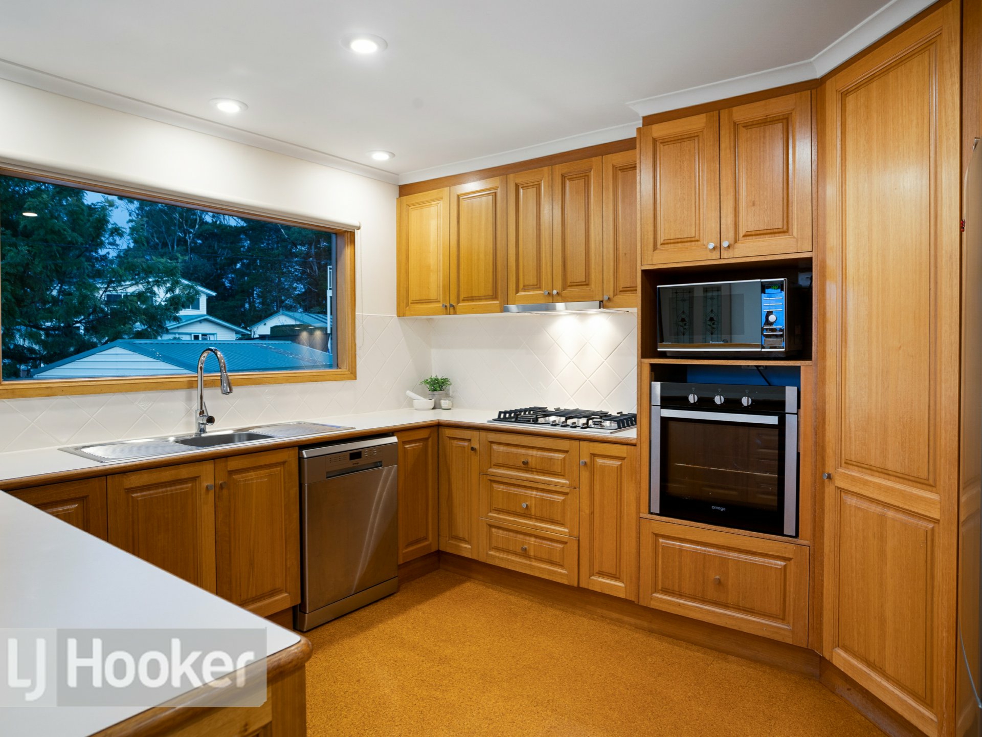 76 Roslyn Avenue, KINGSTON BEACH