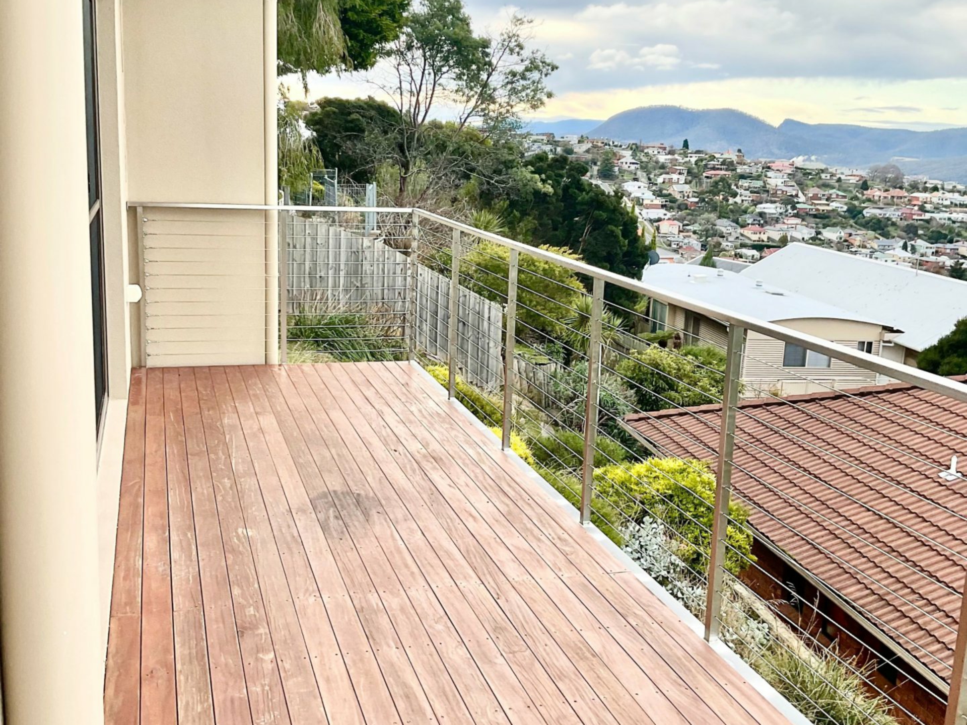51A Knocklofty Terrace, WEST HOBART