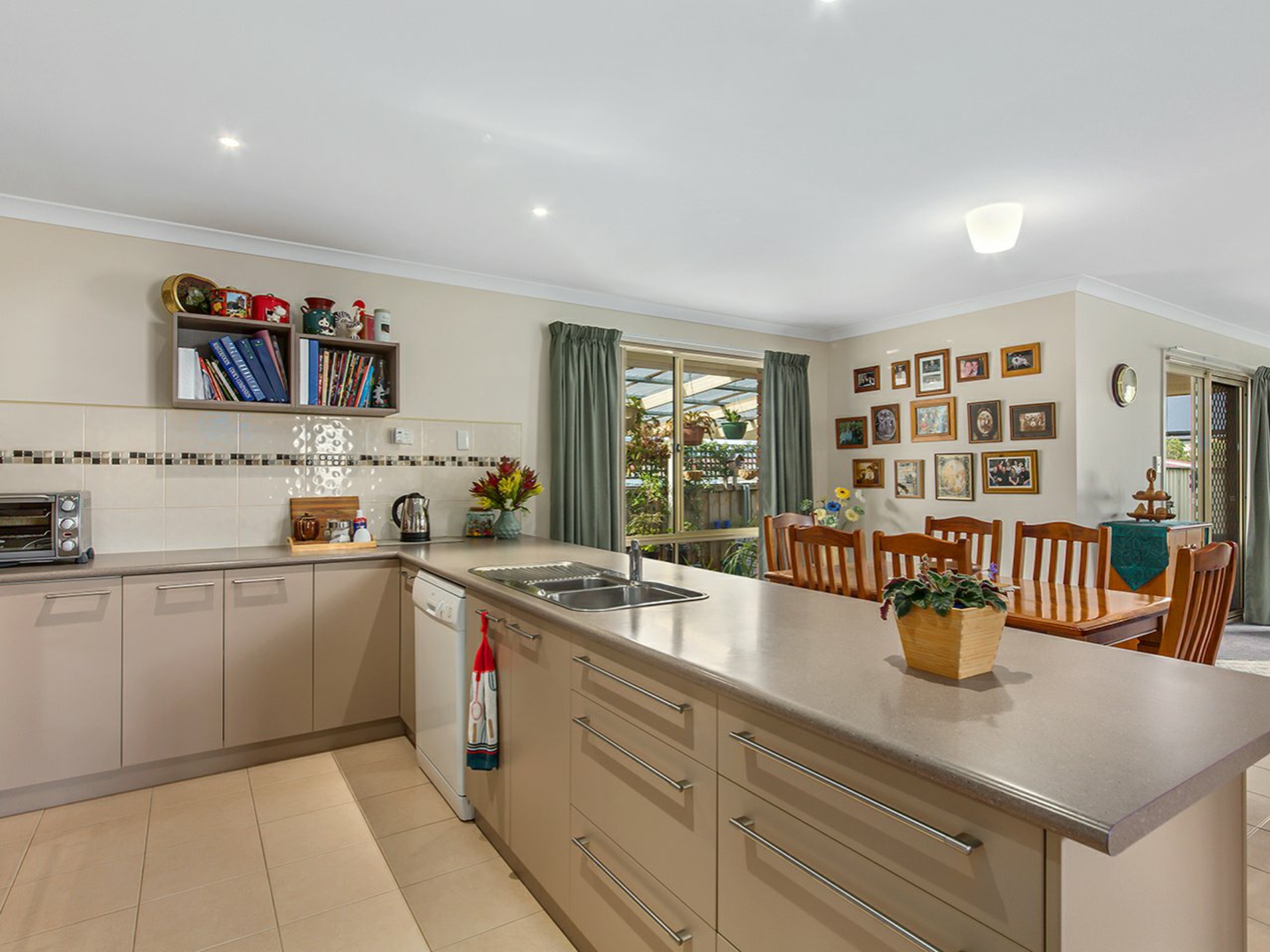 4 Cartwright Street, BRIGHTON
