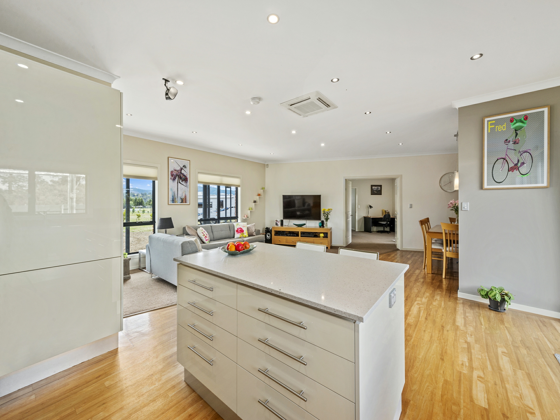 16 Alec Campbell Drive, BRIGHTON