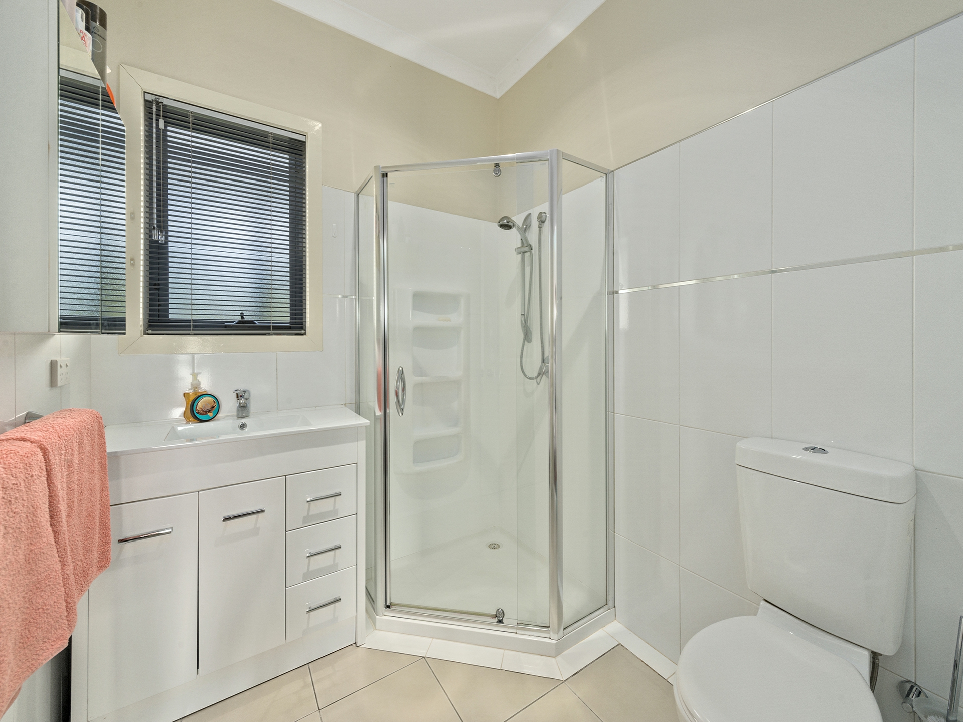 16 Alec Campbell Drive, BRIGHTON