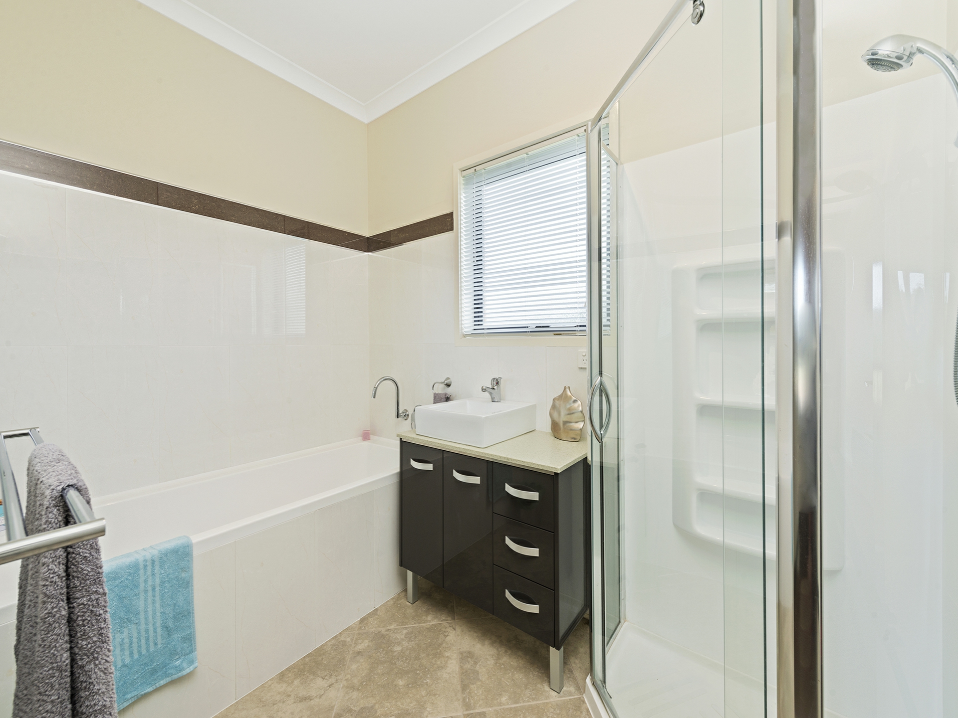 16 Alec Campbell Drive, BRIGHTON