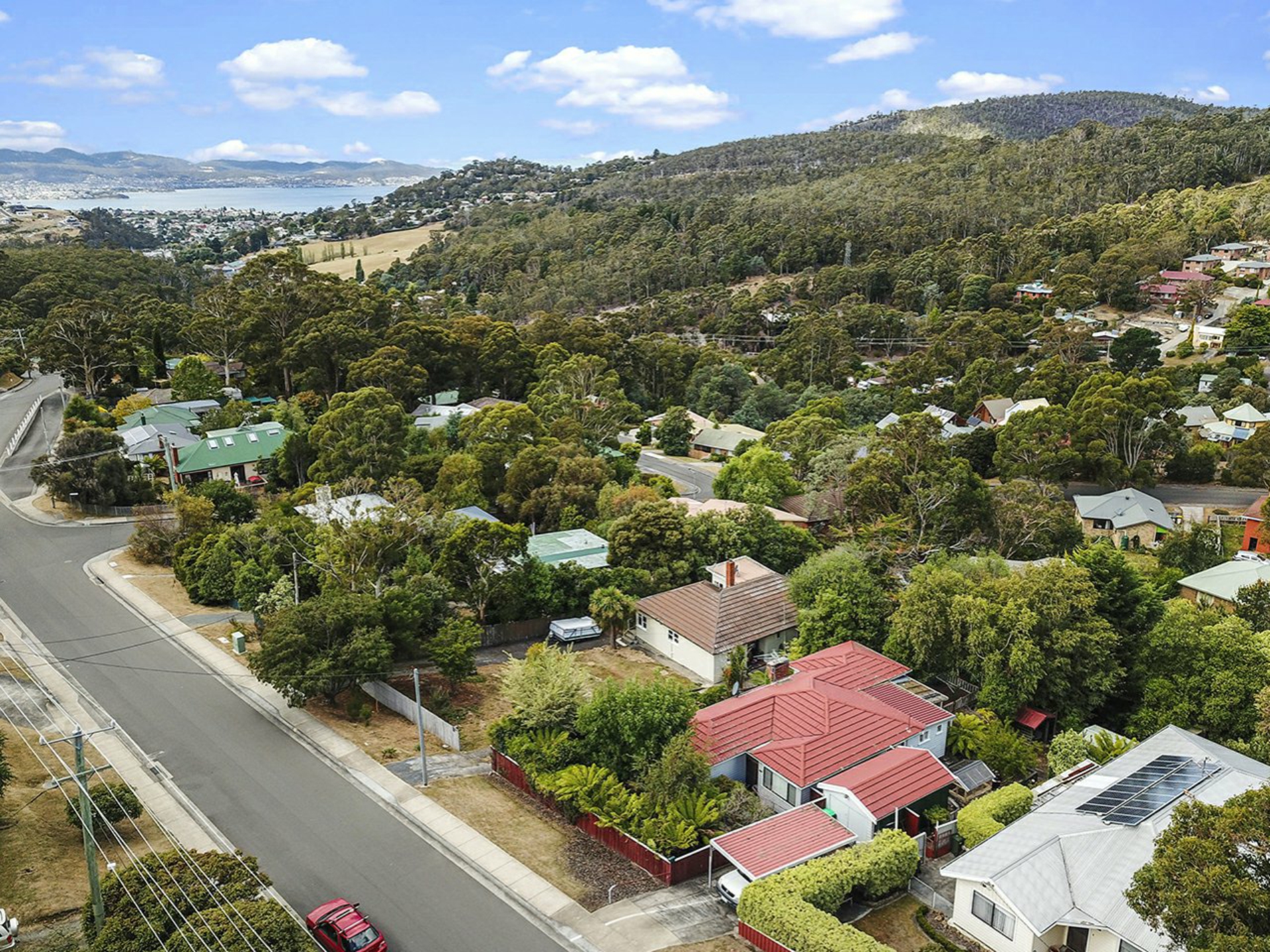 106 Marlyn Road, SOUTH HOBART