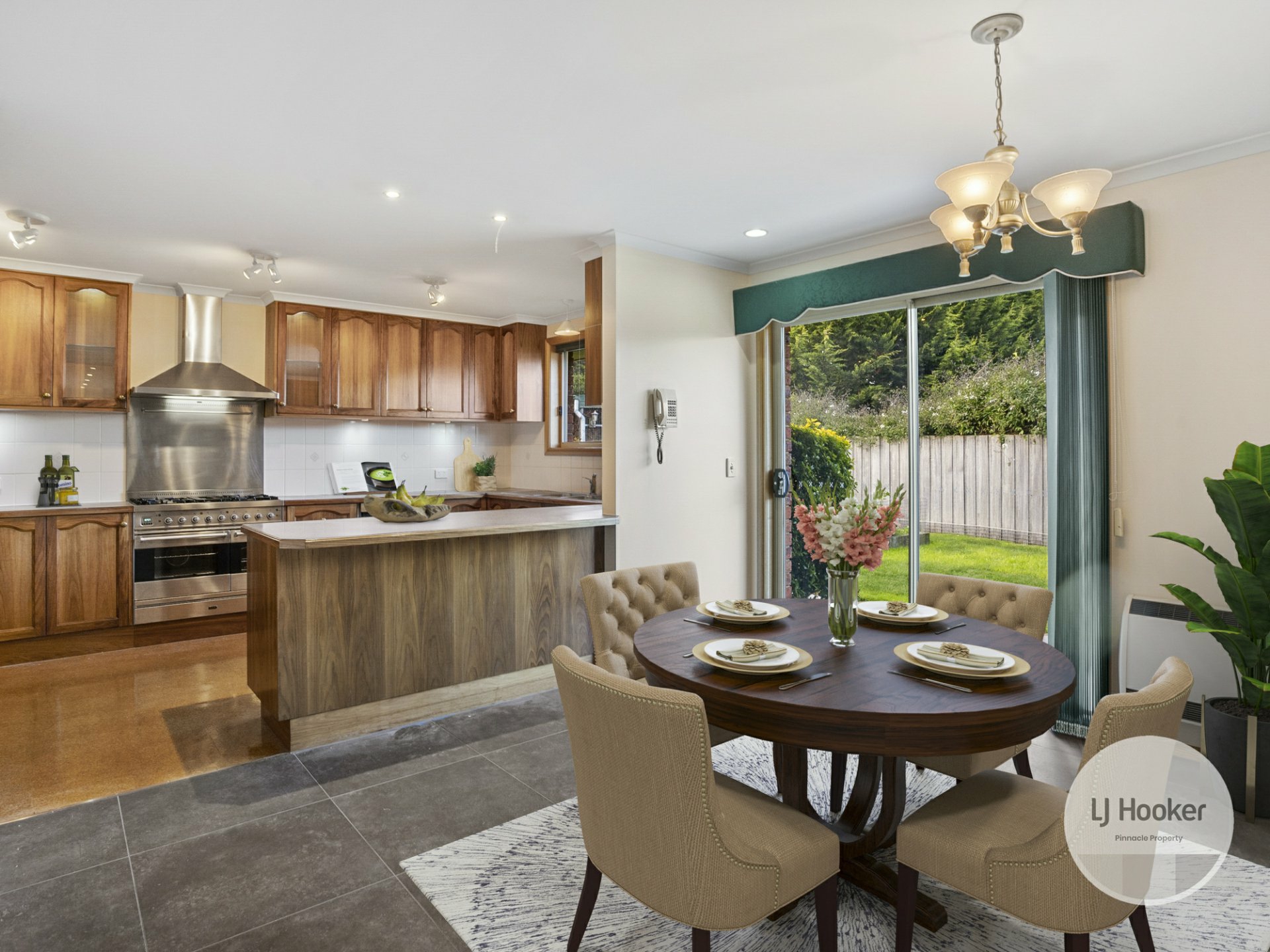 1 Iris Court, KINGSTON