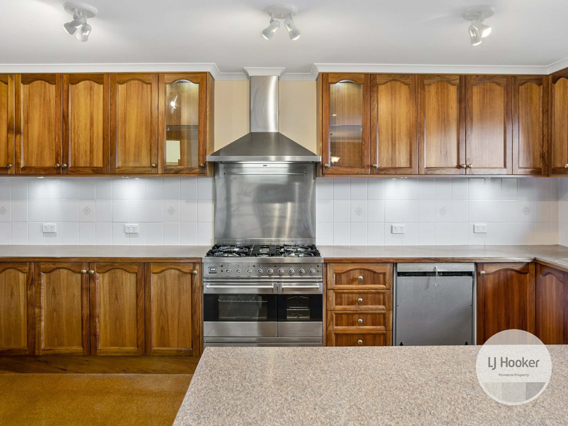 1 Iris Court, KINGSTON